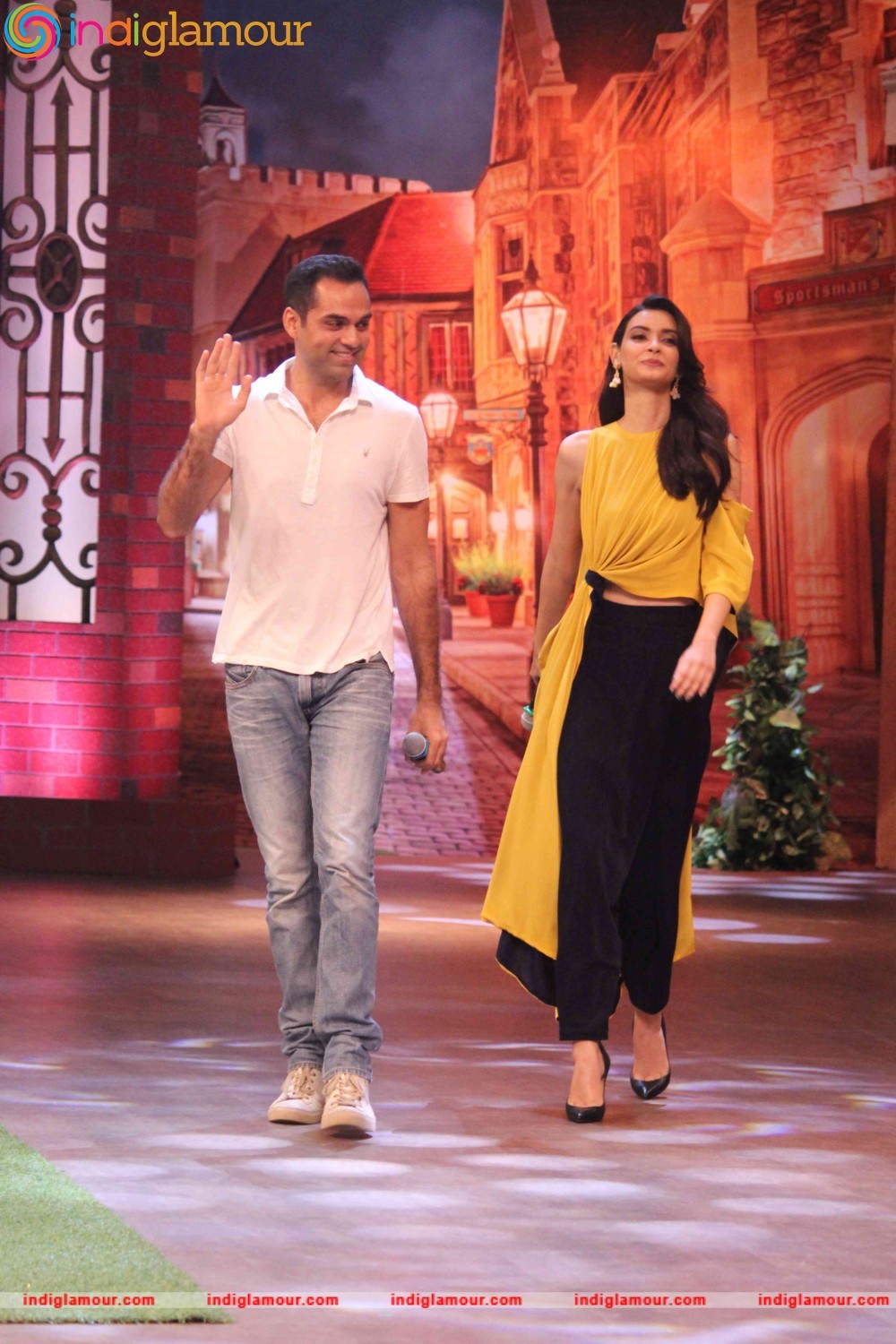Film Happy Bhag Jayegi at Kapil Sharma Show Event hd photo