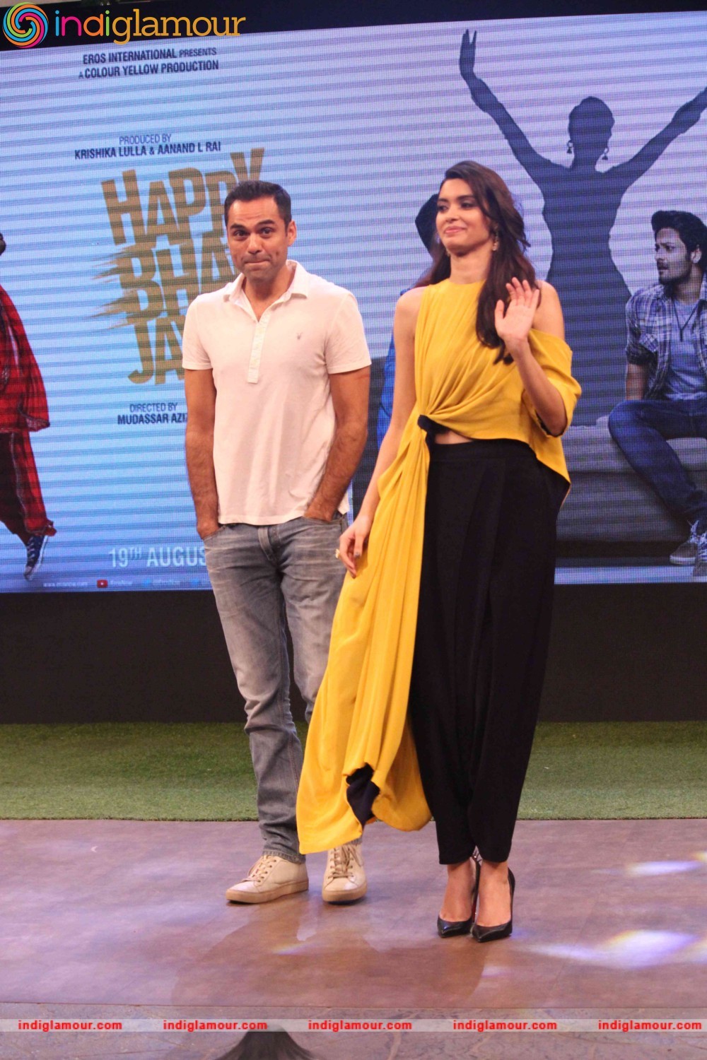 Film Happy Bhag Jayegi at Kapil Sharma Show Event hd photo