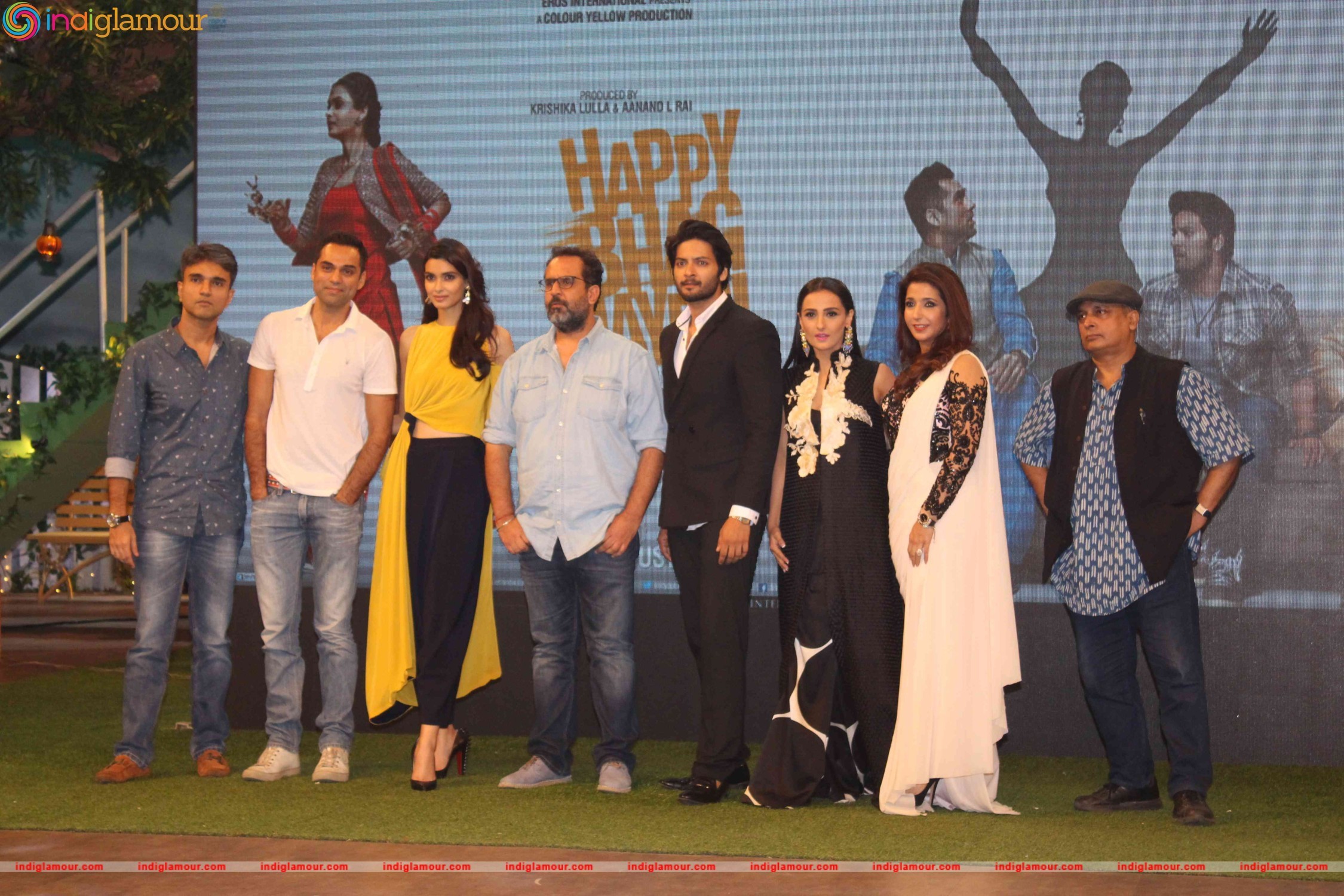 Film Happy Bhag Jayegi at Kapil Sharma Show Event hd photo