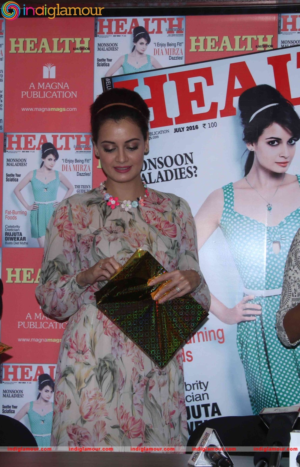 Dia Mirza Unviel the Cover of Health and Nutrition Magazine Event hd photo