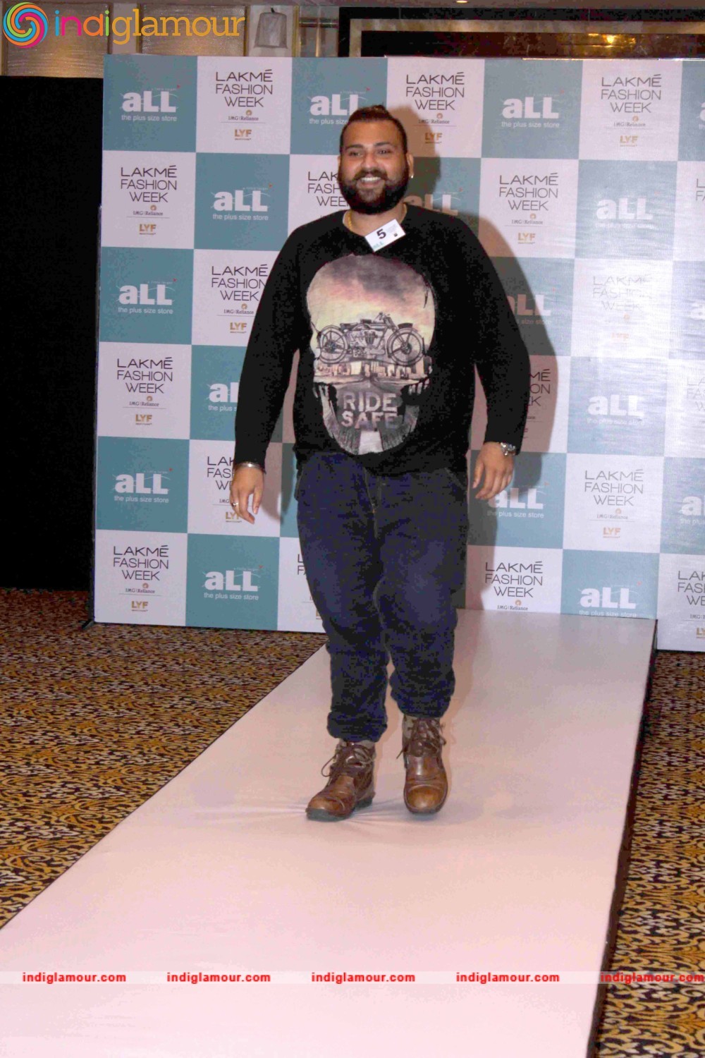 Plus Size Model Auditions of Lakme Fashion Week 2016 Event hd photo