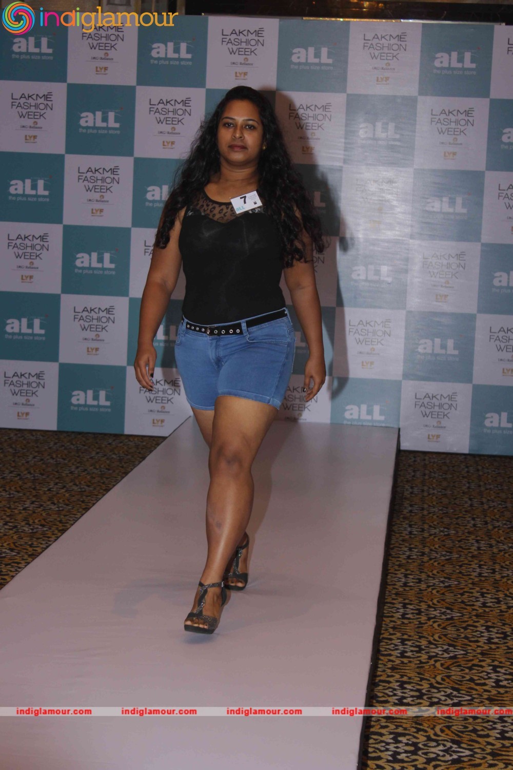 Plus Size Model Auditions of Lakme Fashion Week 2016 Event hd photo