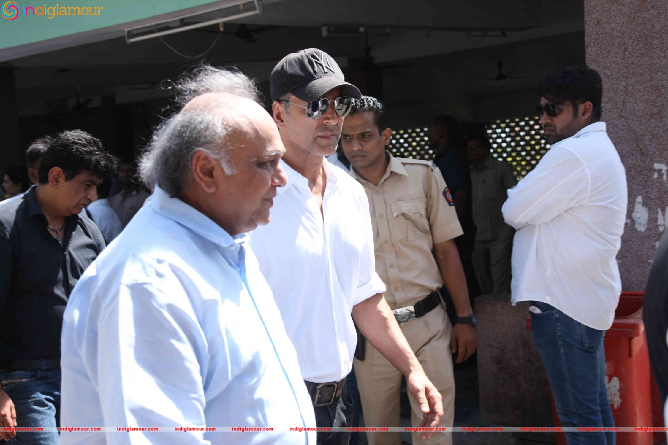 Funeral of Trade Analyst Vikas Mohan Event hd photo