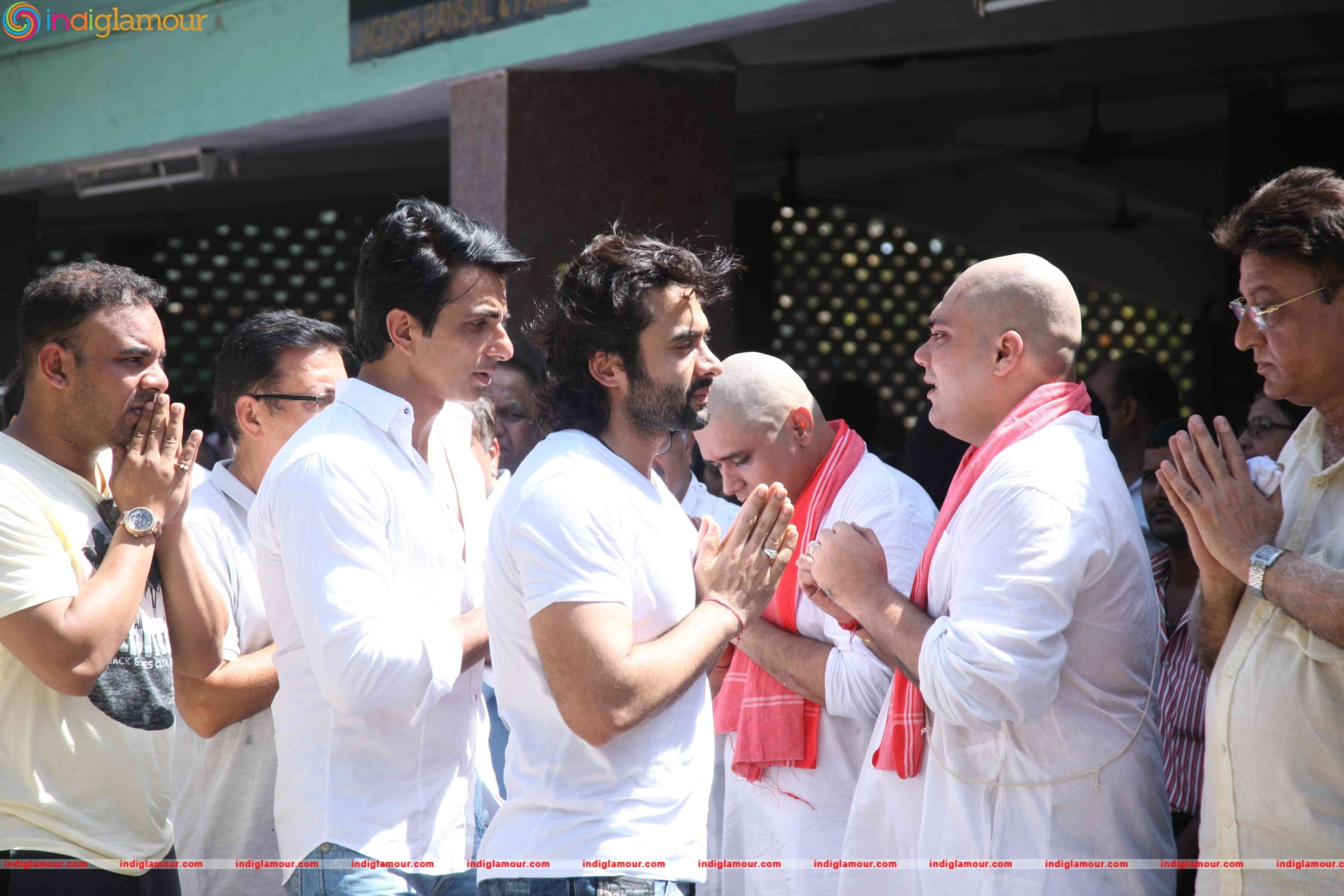 Funeral of Trade Analyst Vikas Mohan Event hd photo