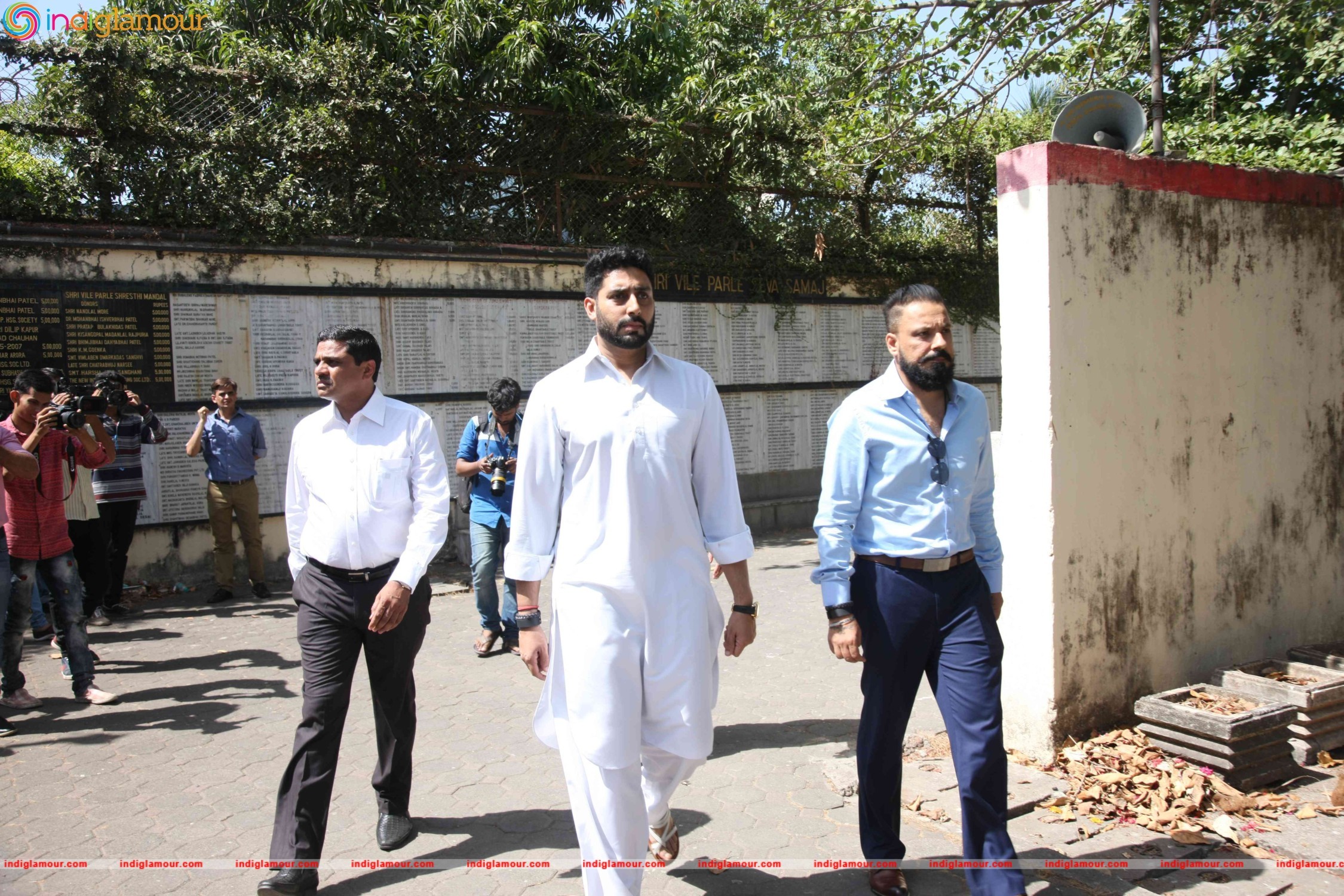 Funeral of Trade Analyst Vikas Mohan Event hd photo