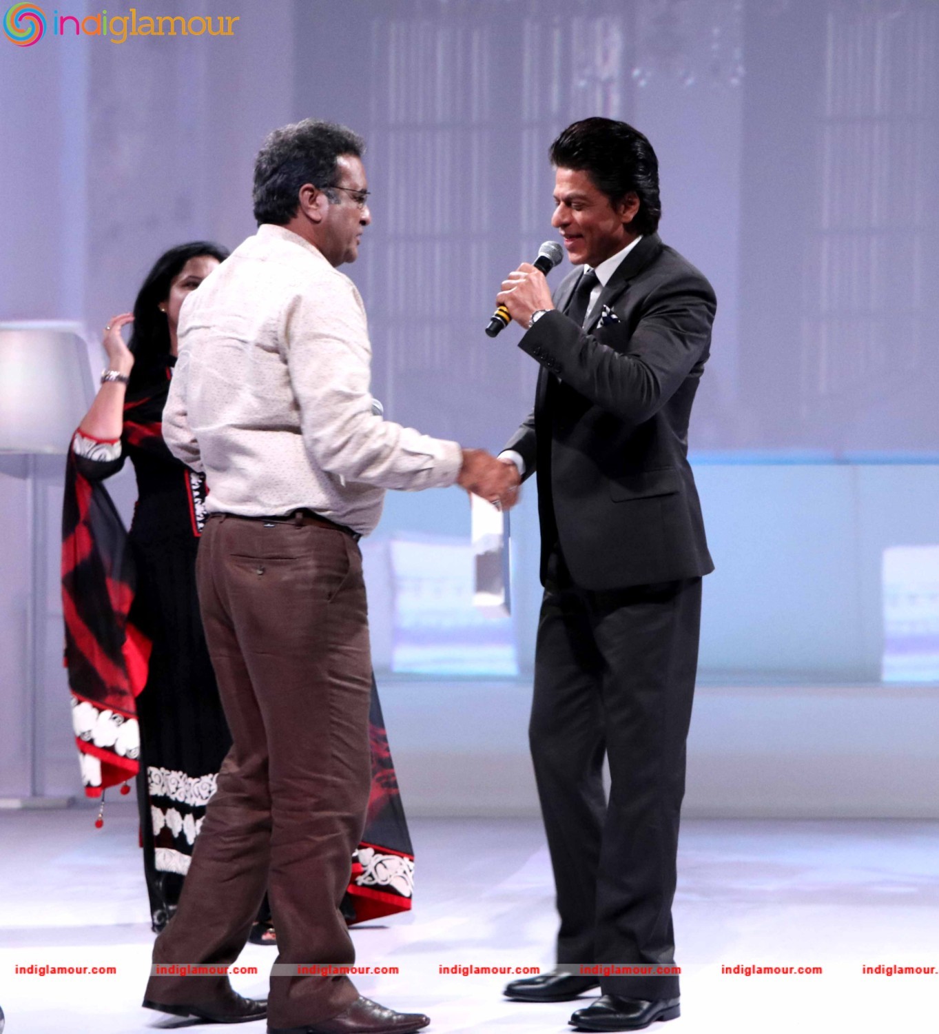Shah Rukh Khan Launches D Decors Digital Interface D Assist Event hd photo