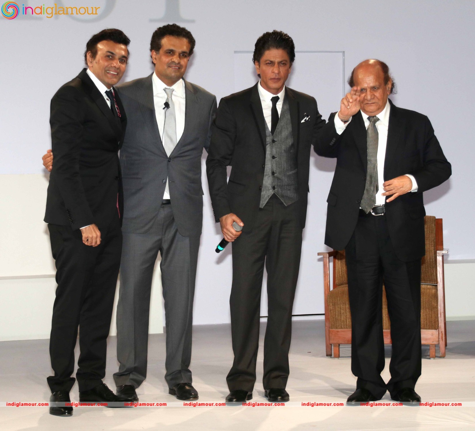 Shah Rukh Khan Launches D Decors Digital Interface D Assist Event hd photo