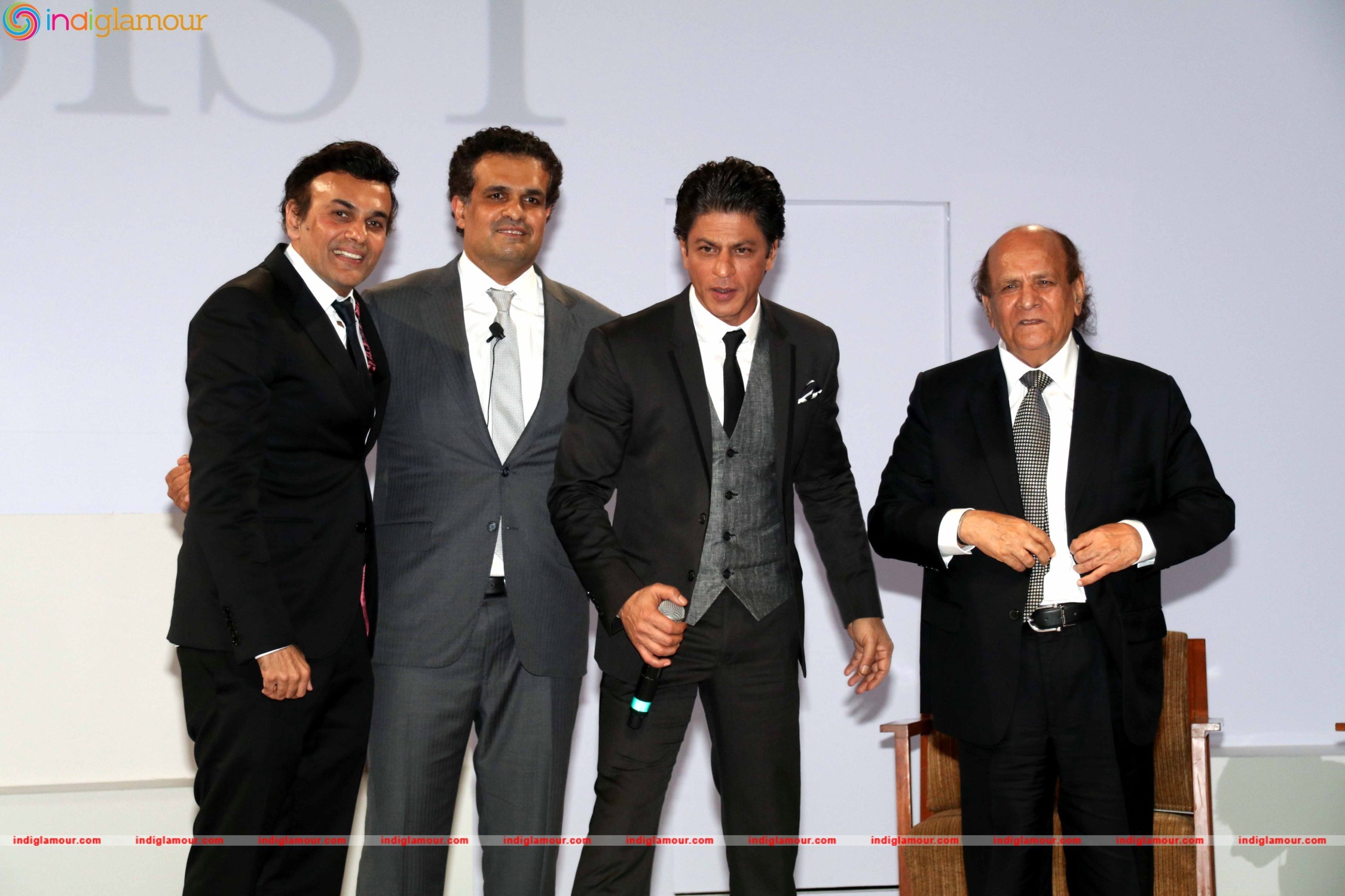 Shah Rukh Khan Launches D Decors Digital Interface D Assist Event hd photo