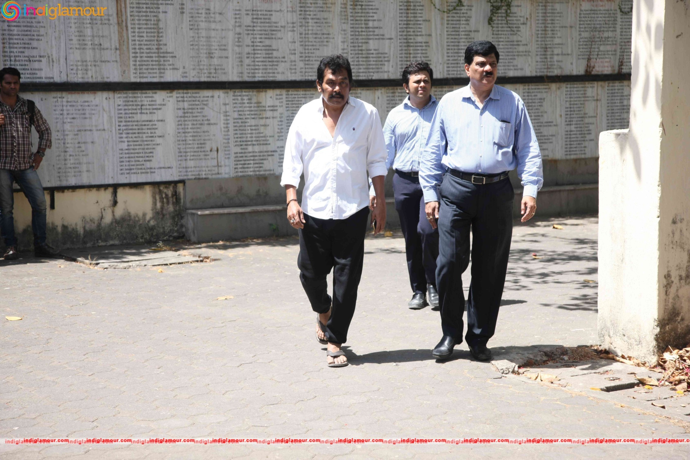Funeral of Trade Analyst Vikas Mohan Event hd photo