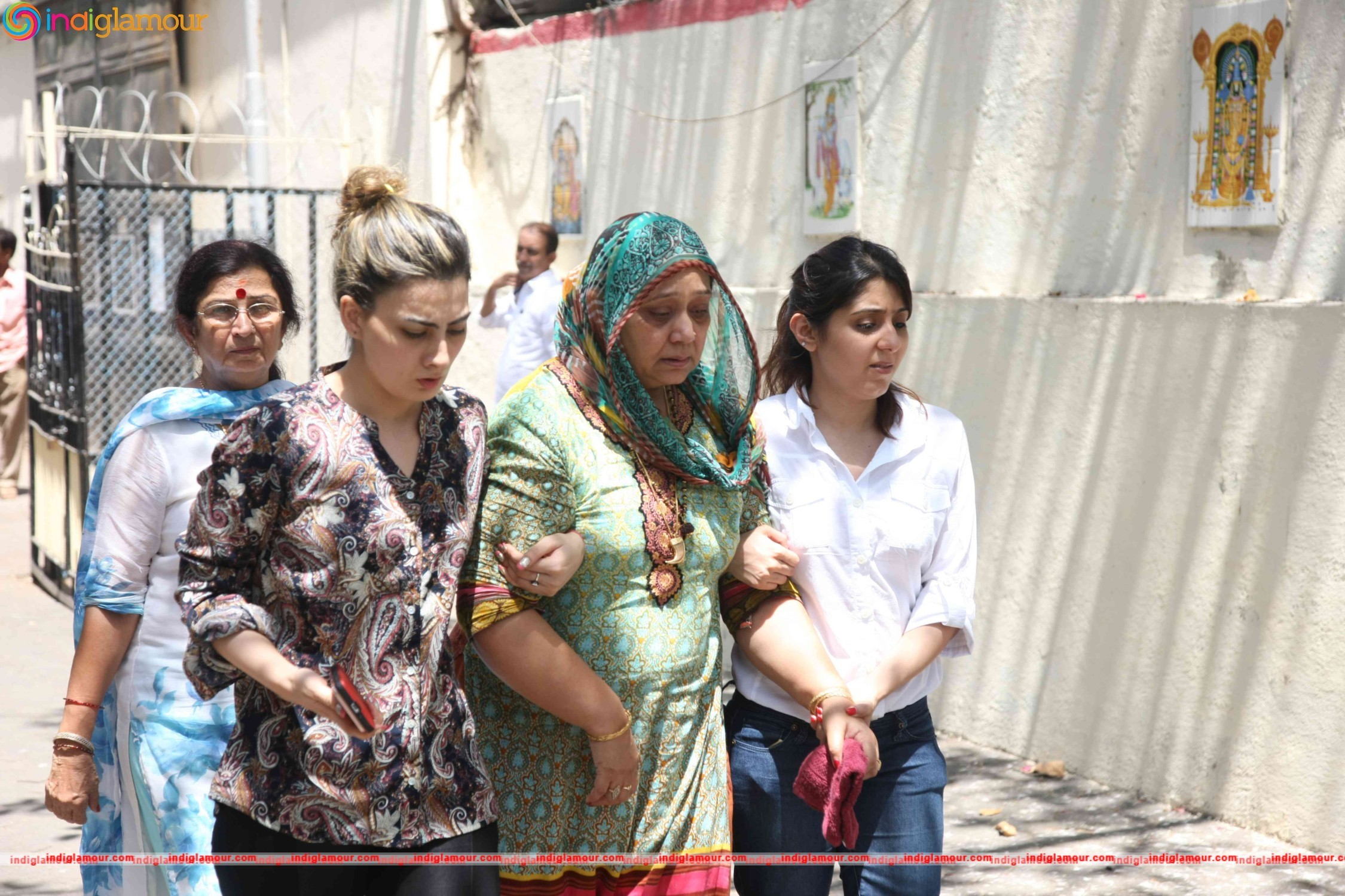 Funeral of Trade Analyst Vikas Mohan Event hd photo