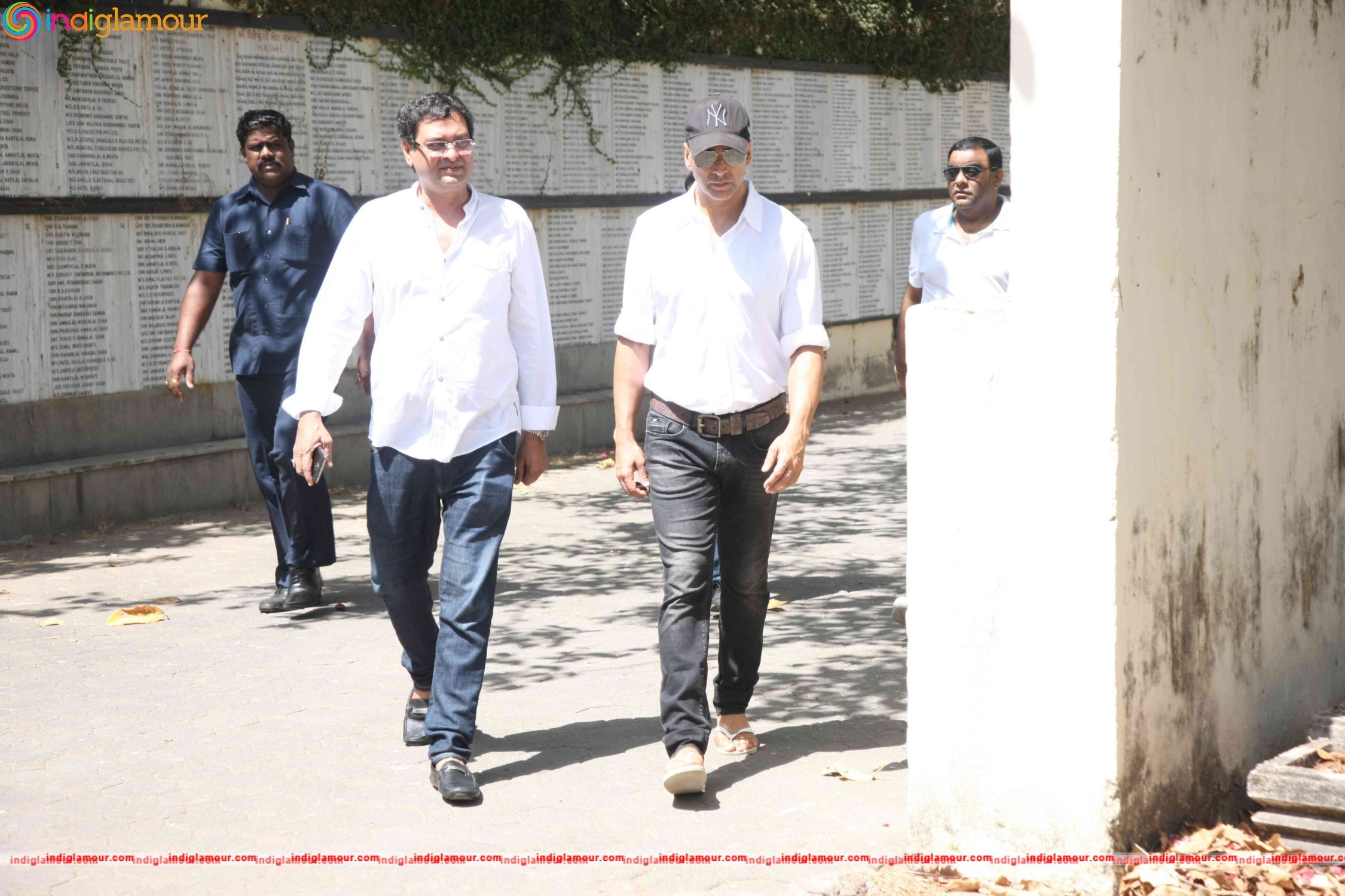 Funeral of Trade Analyst Vikas Mohan Event hd photo