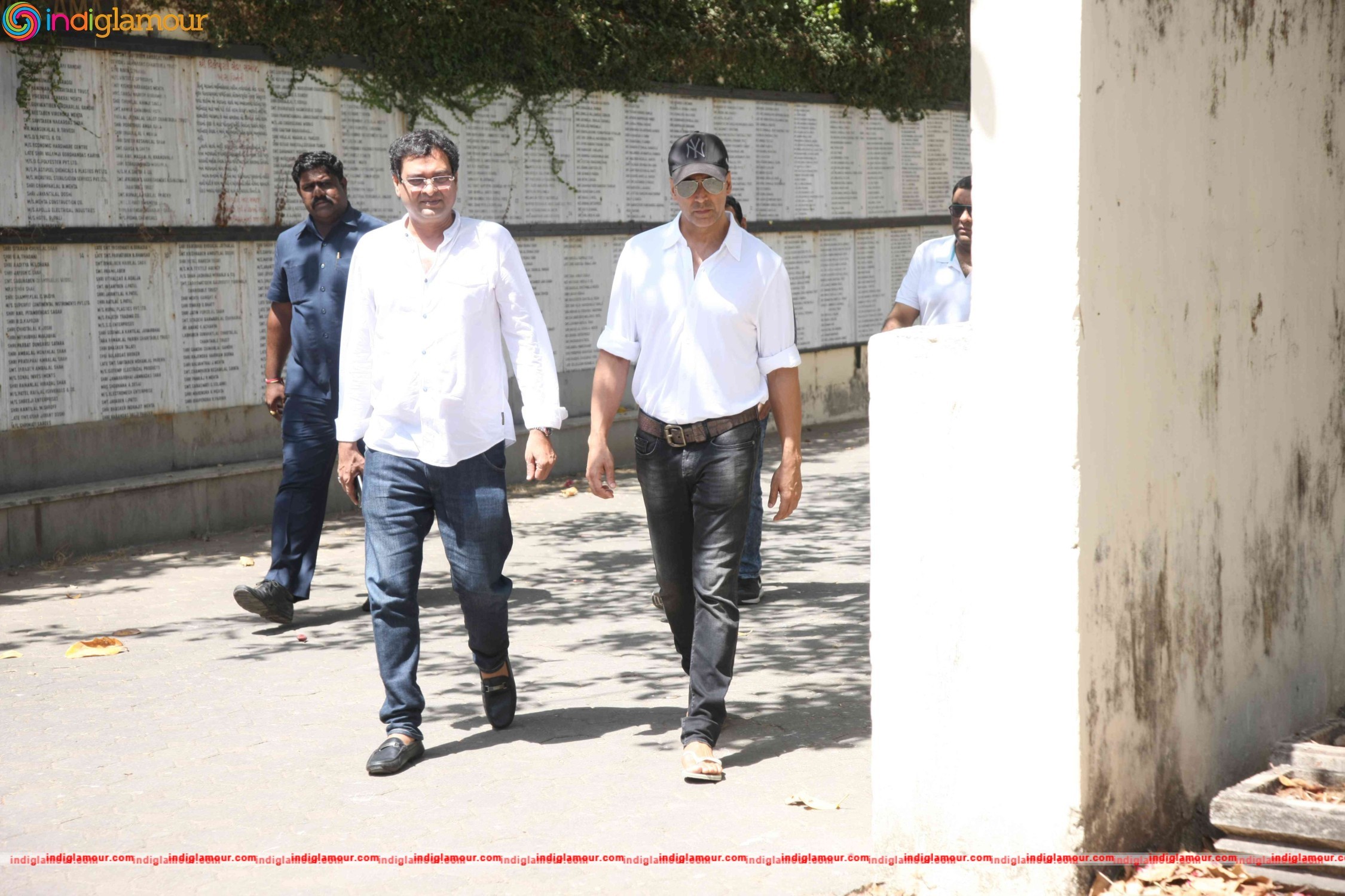 Funeral of Trade Analyst Vikas Mohan Event hd photo