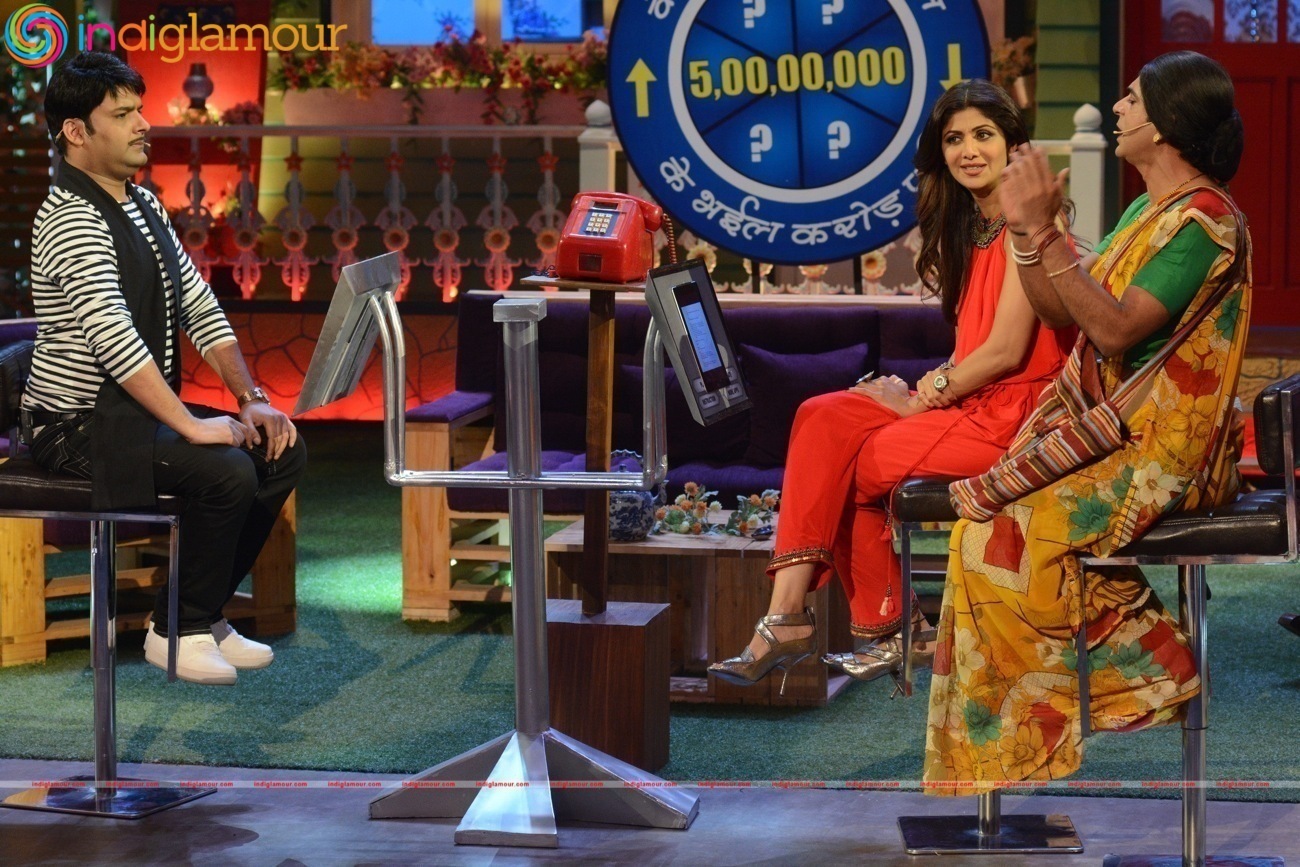 Shilpa Shetty, Raj Kundra And Shamita Shetty At The Kapil Sharma Show Event hd photo