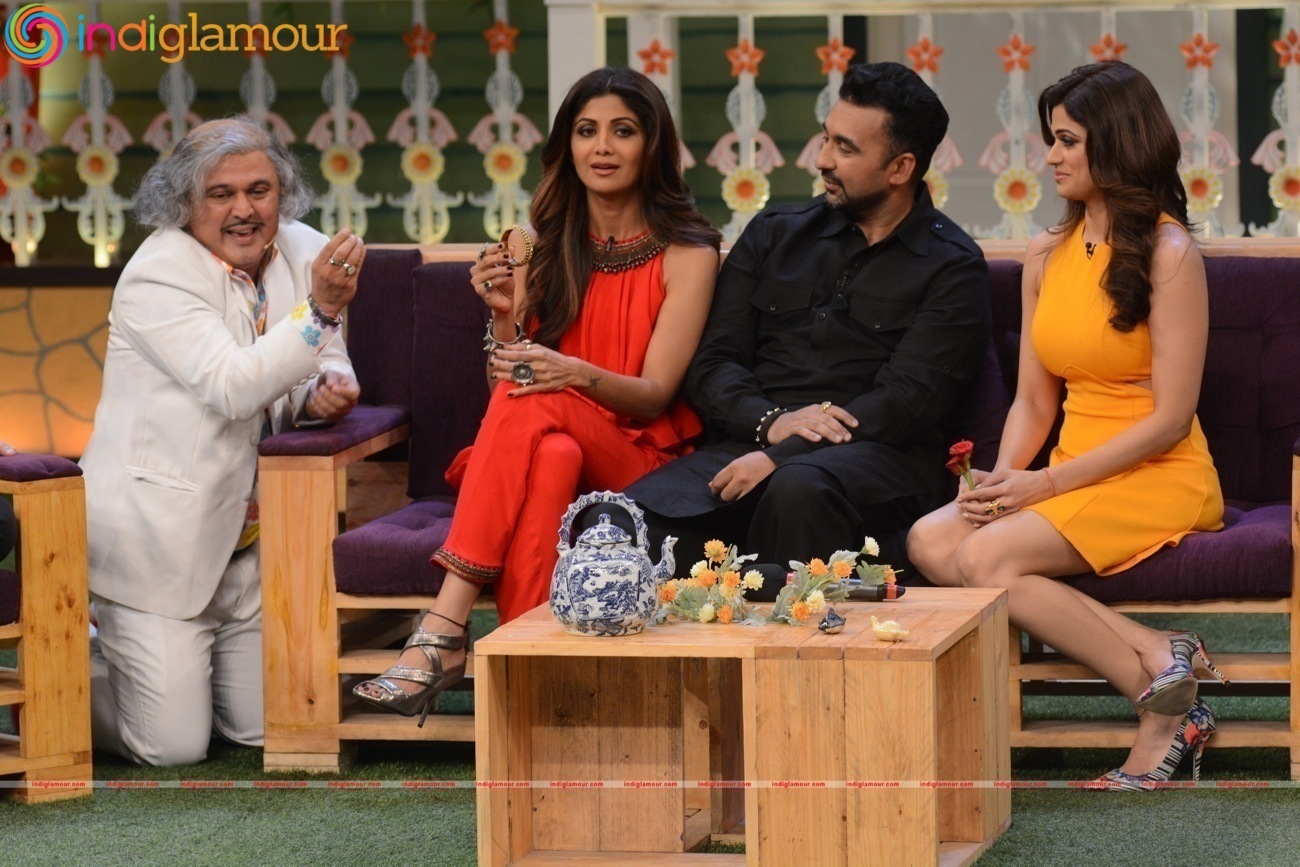 Shilpa Shetty, Raj Kundra And Shamita Shetty At The Kapil Sharma Show Event hd photo