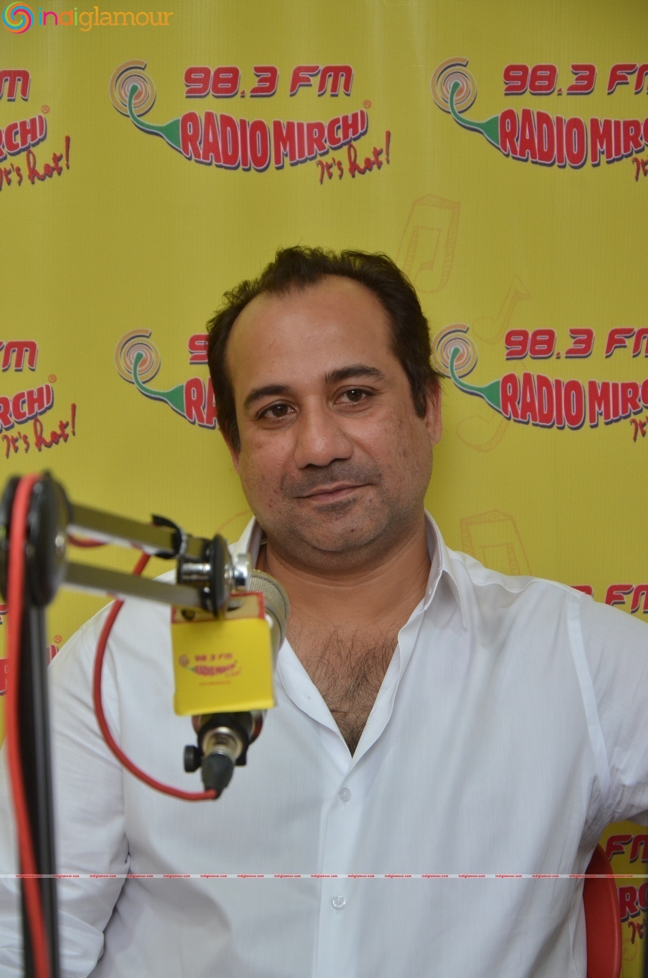 Huma Qureshi, Rahat Fateh Ali Kahn And Vidyut Jammwal At Radio Mirchi Event hd photo