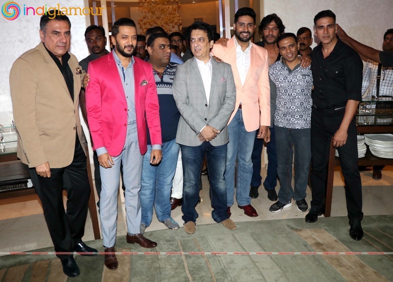 Akshay Kumar,Abhishek Bachchan Celebrate Housefull 3 Success Event hd photo