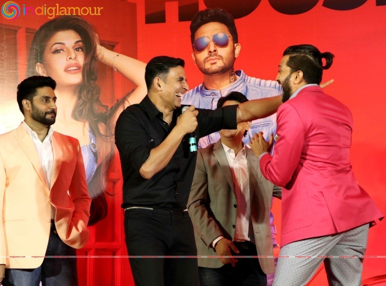 Akshay Kumar,Abhishek Bachchan Celebrate Housefull 3 Success Event hd photo