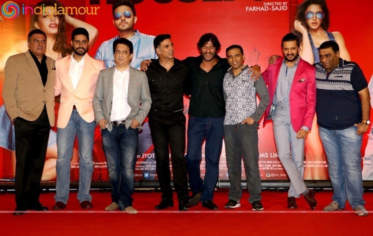 Akshay Kumar,Abhishek Bachchan Celebrate Housefull 3 Success Event hd photo