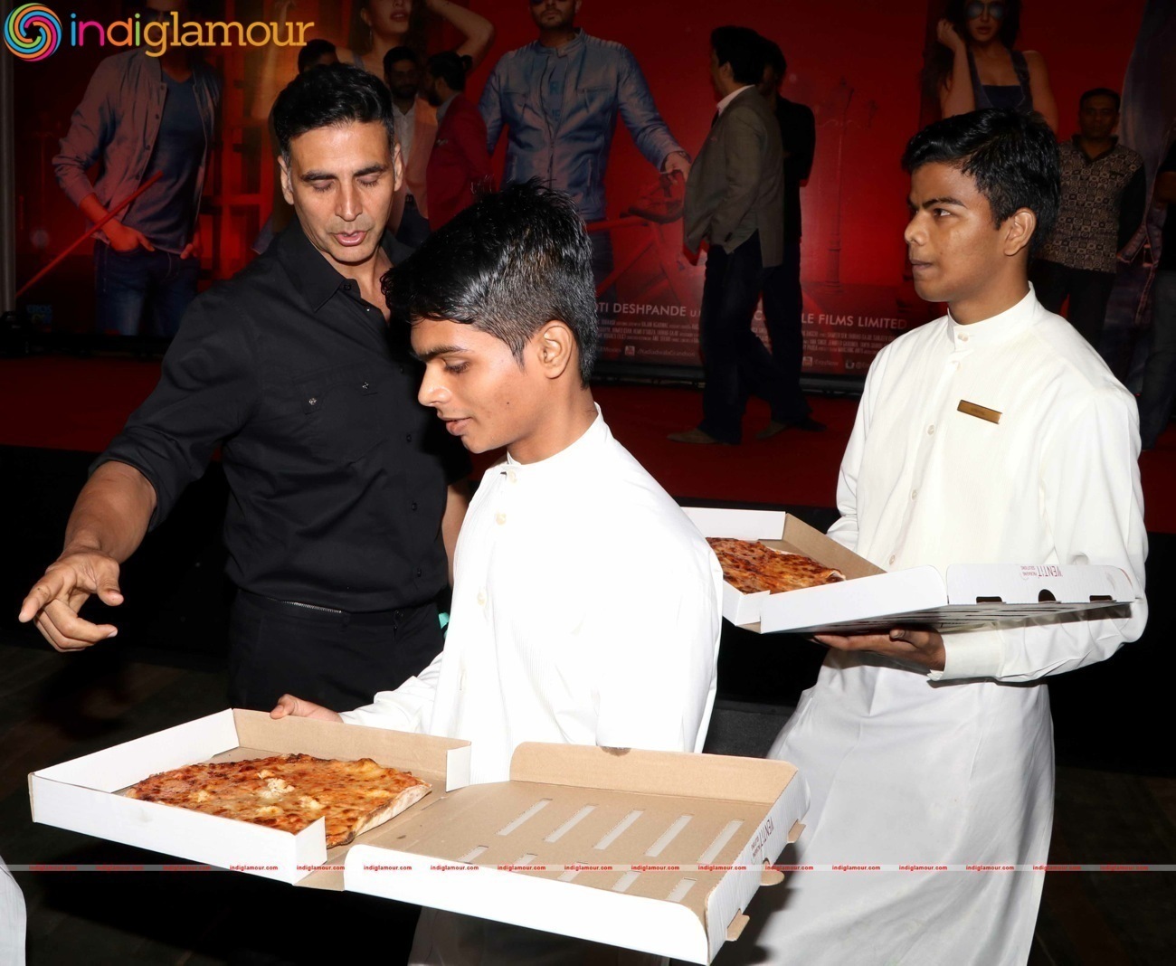Akshay Kumar,Abhishek Bachchan Celebrate Housefull 3 Success Event hd photo