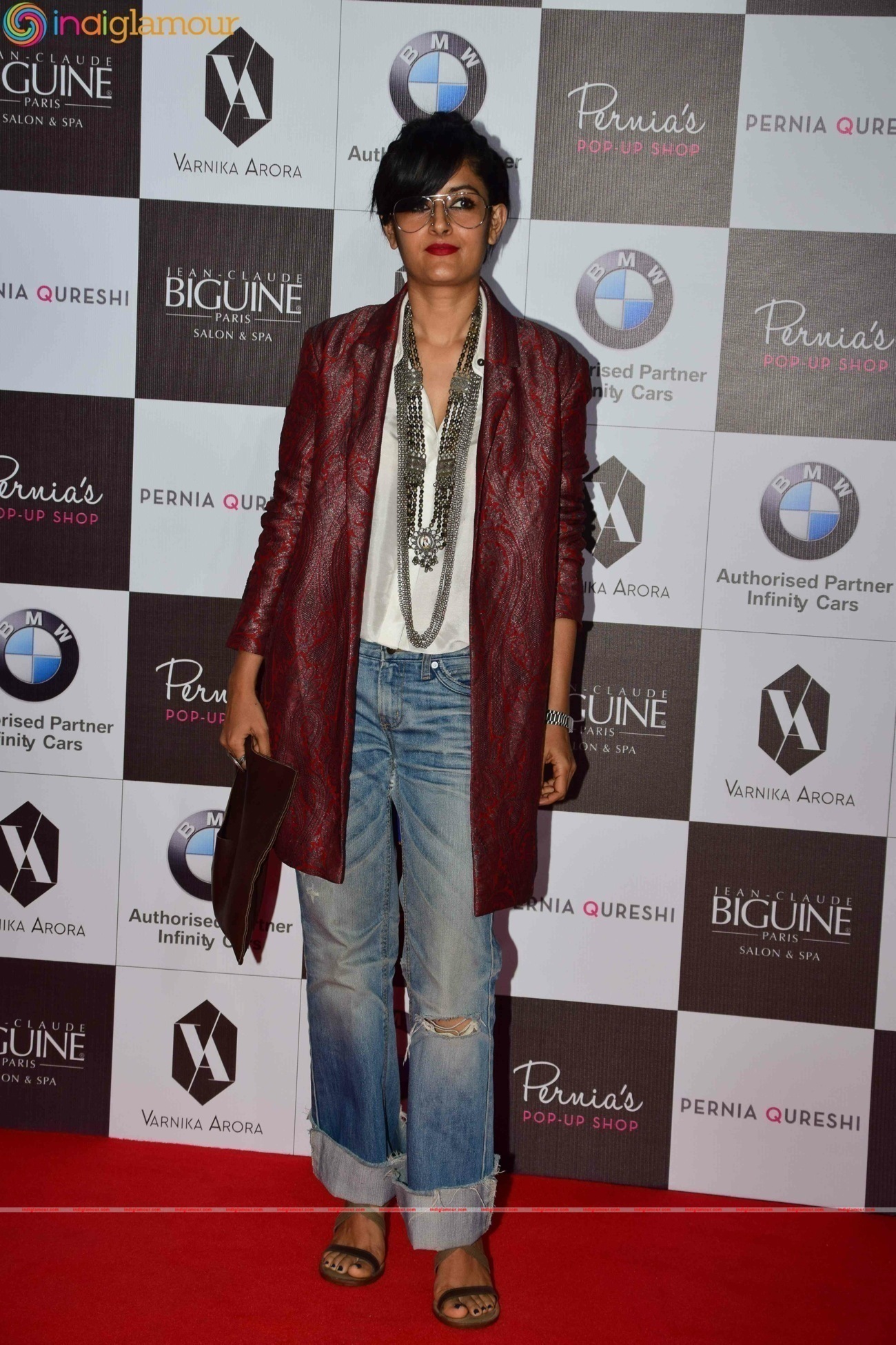 Birthday Girl Sonam Kapoor Turns Show Stopper For Pernia Fashion Show 2016 Event hd photo