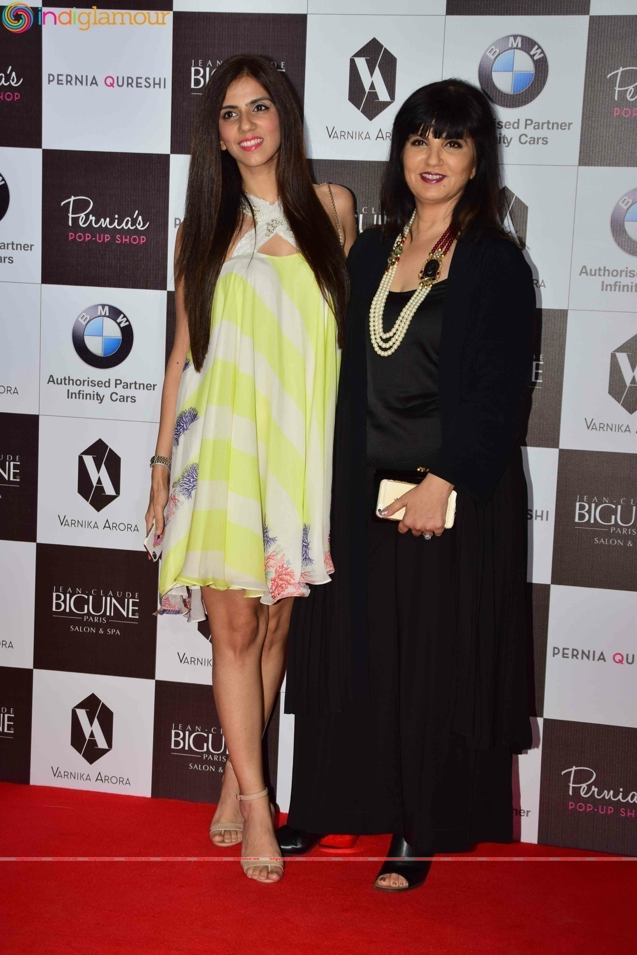 Birthday Girl Sonam Kapoor Turns Show Stopper For Pernia Fashion Show 2016 Event hd photo