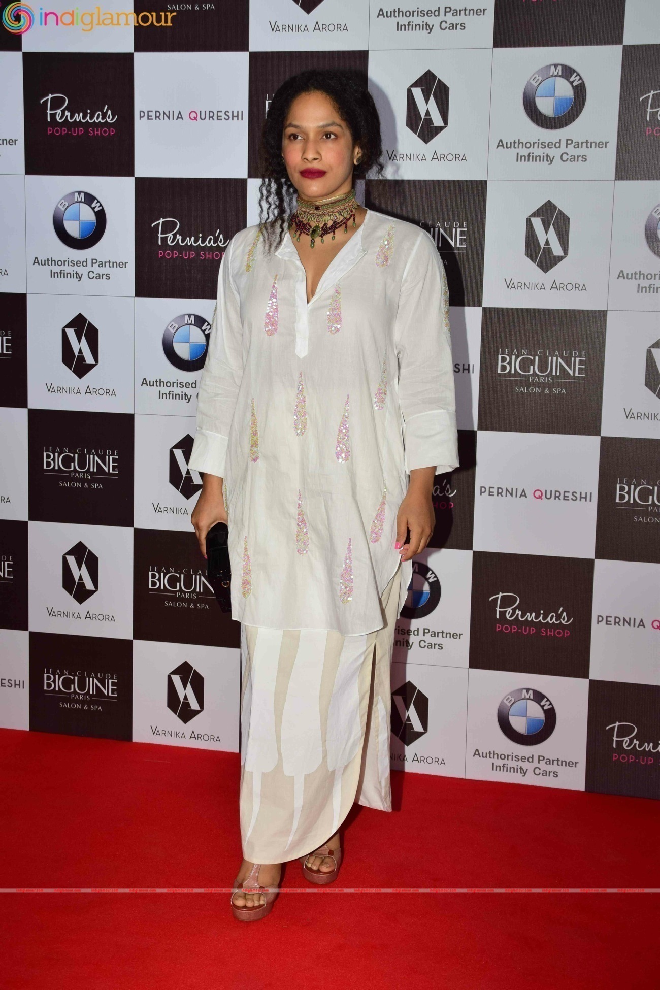 Birthday Girl Sonam Kapoor Turns Show Stopper For Pernia Fashion Show 2016 Event hd photo