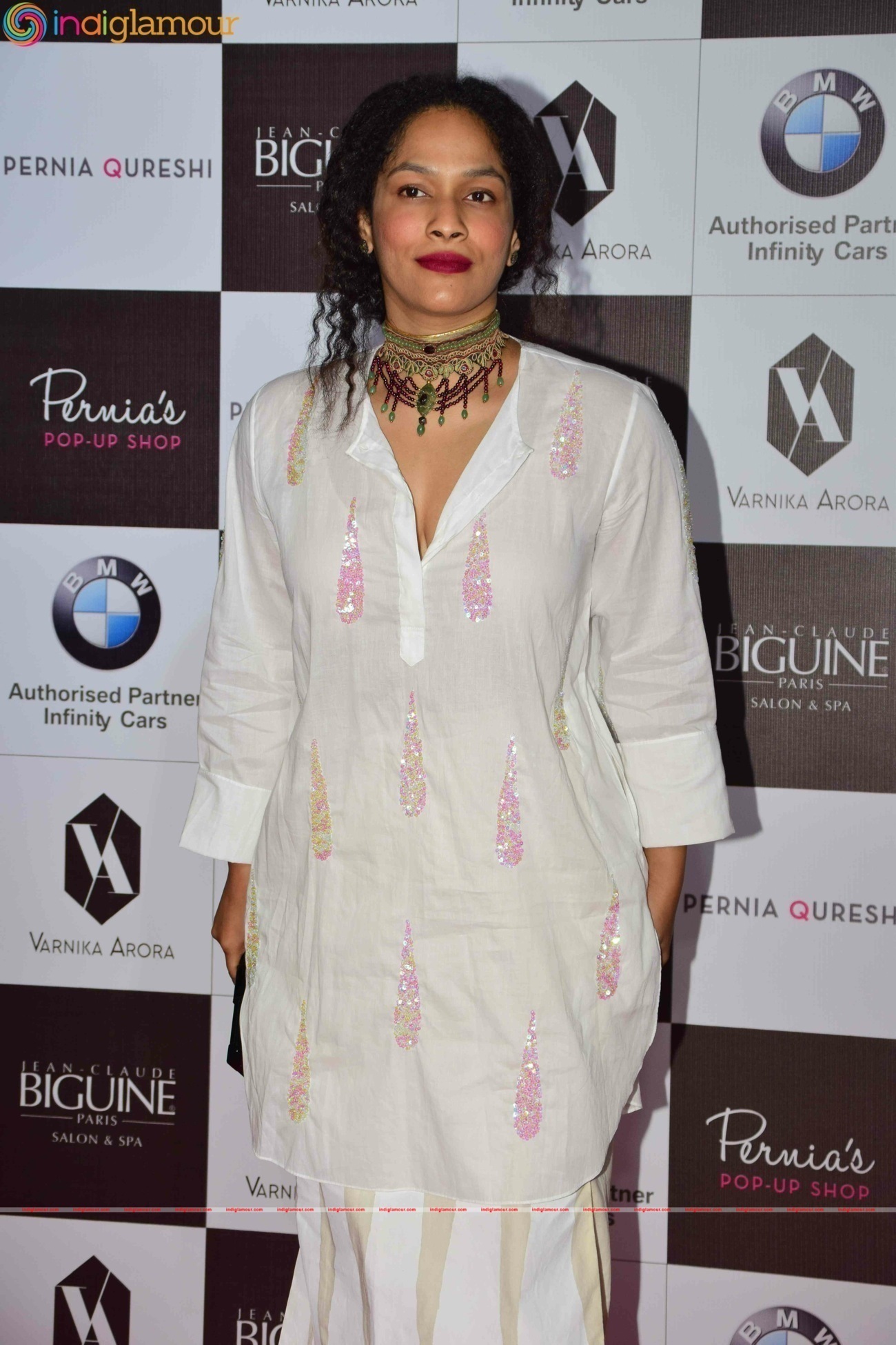 Birthday Girl Sonam Kapoor Turns Show Stopper For Pernia Fashion Show 2016 Event hd photo