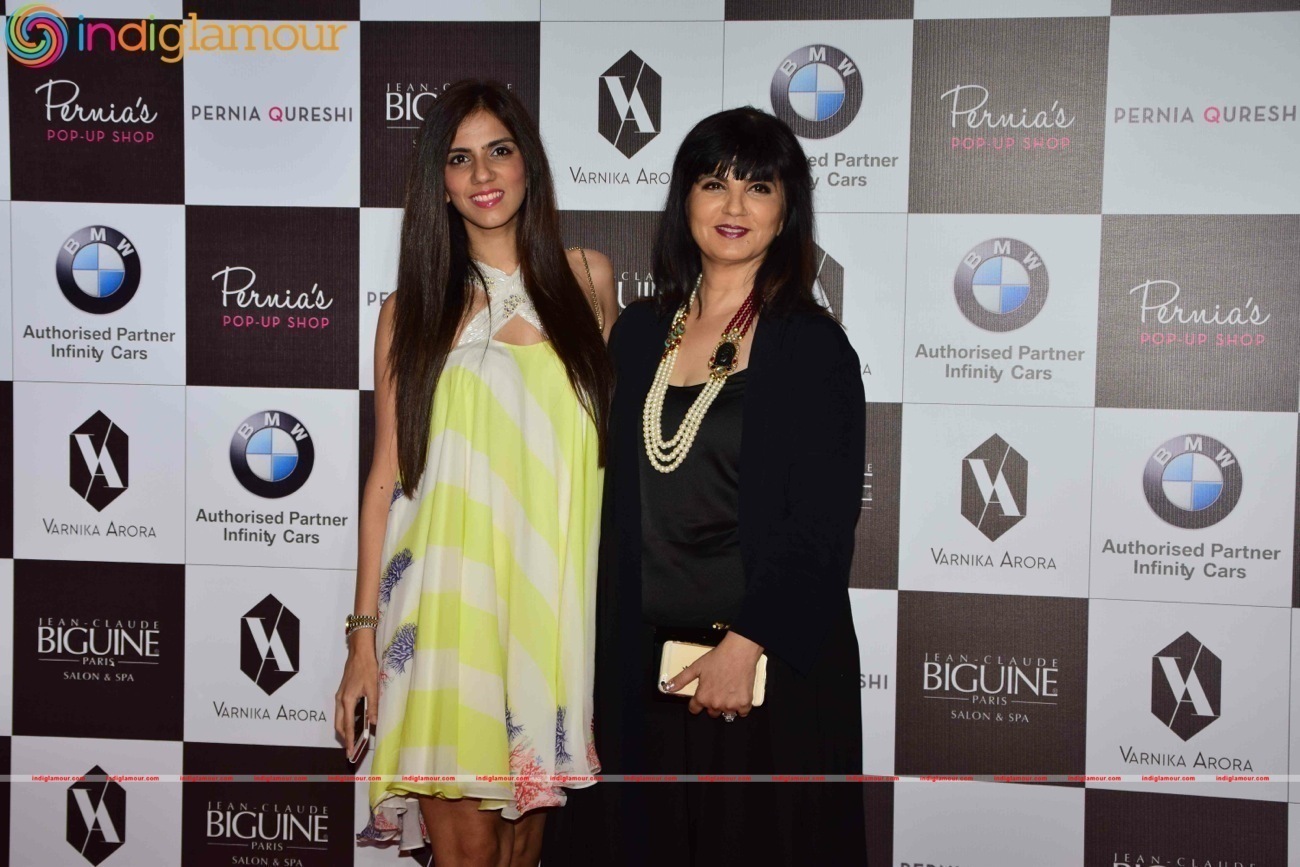 Birthday Girl Sonam Kapoor Turns Show Stopper For Pernia Fashion Show 2016 Event hd photo