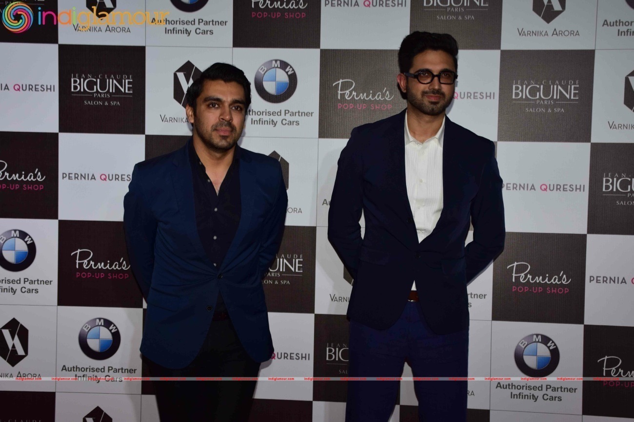 Birthday Girl Sonam Kapoor Turns Show Stopper For Pernia Fashion Show 2016 Event hd photo