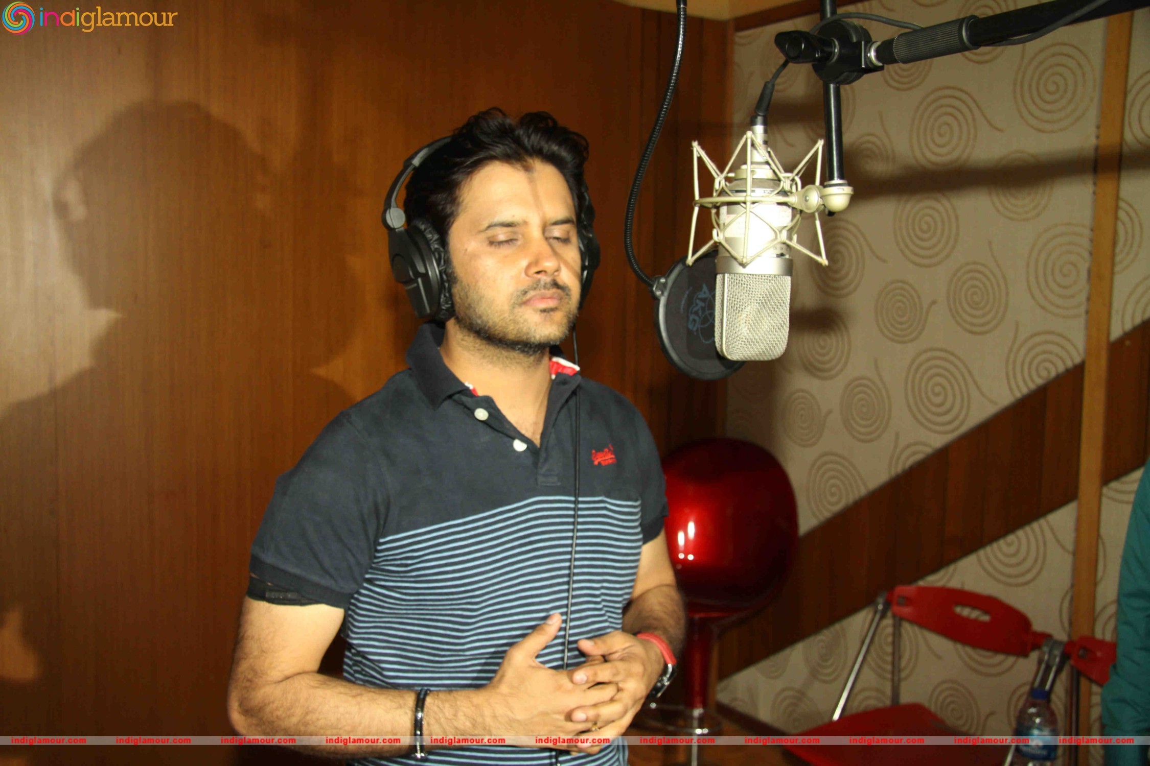 Singer Javed Ali at the Song Recording of Agrim Media Entertainment Album Shambo Event hd photo