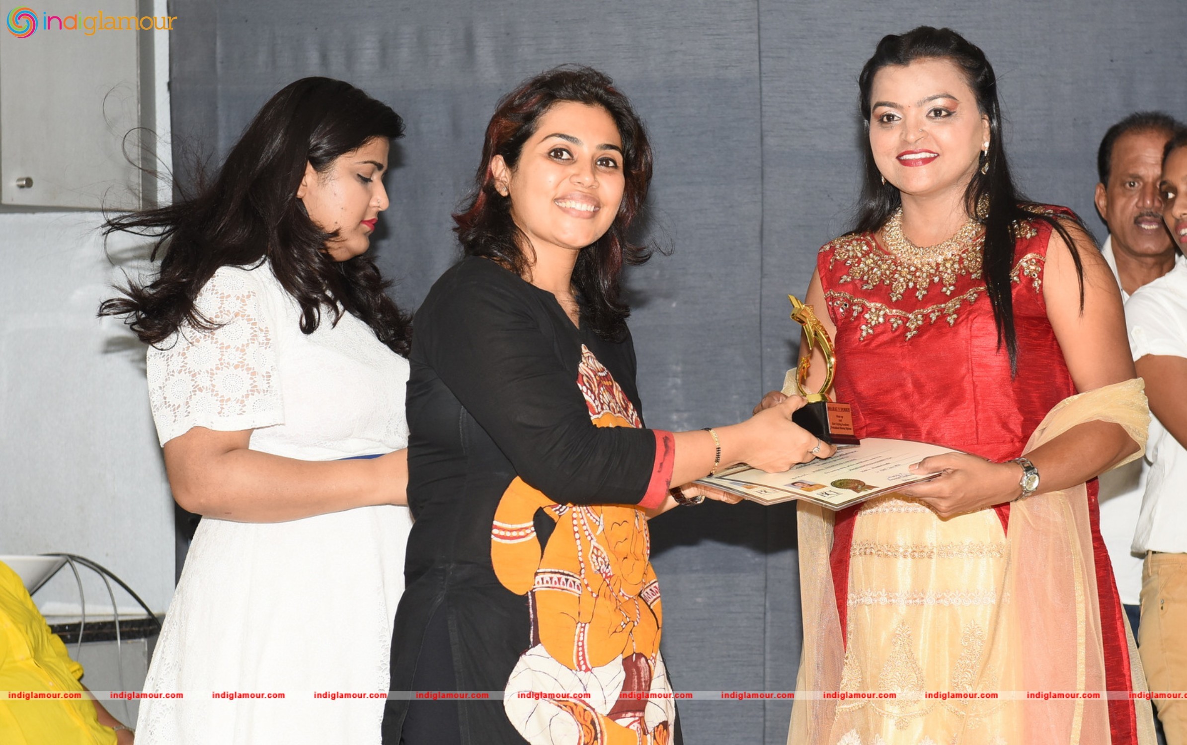 Convocation Ceremony of Students of Bharat and Dorris Event hd photo
