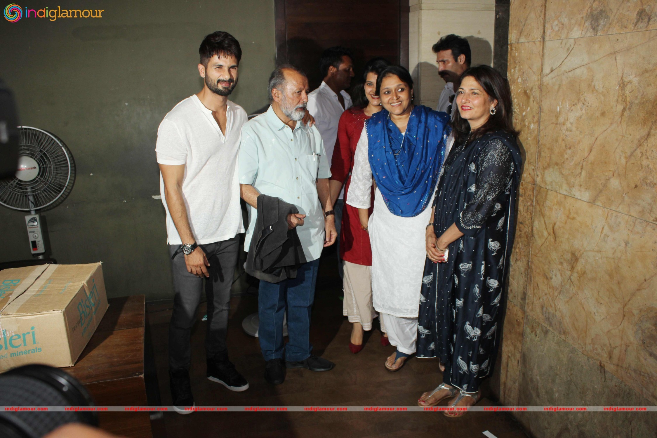 Shah Rukh Khan Watch Film Udta Punjab for Alia Bhatt Event hd photo