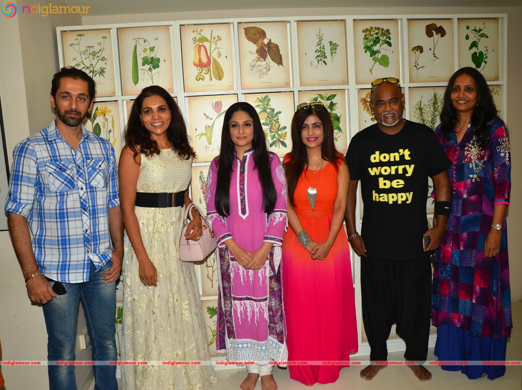 Celebrities at Mahurat Clap of the Film Chal Akela Re at Filmistan Studios Event hd photo