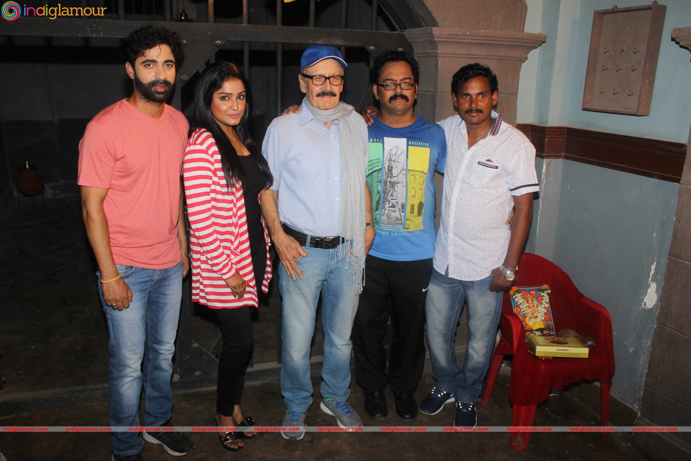 Mahurat Clap of the Film Chal Akela Re at Filmistan Studios Event hd photo
