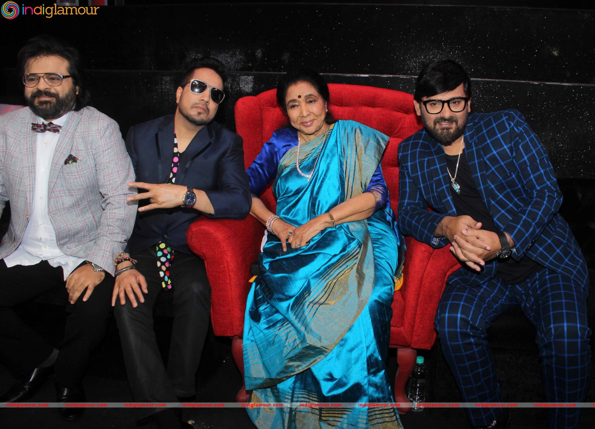 Asha Bhosle On the Set of Sa Re Ga Ma Pa Event hd photo