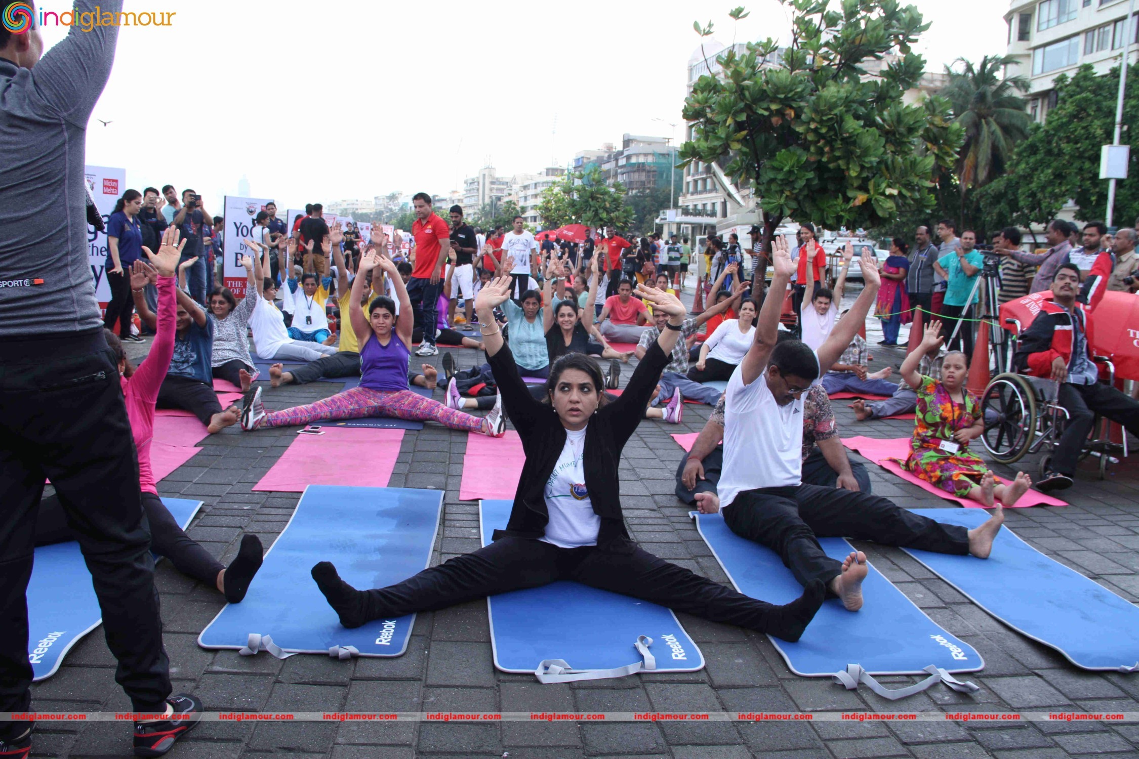 Celebrities doing Yoga on International Yoga Day Event hd photo