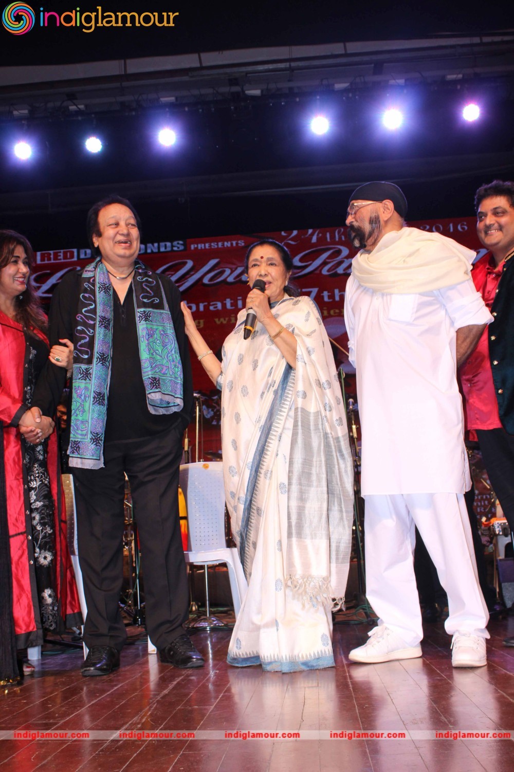 Asha Bhosle and Other Celebrate Pancham Da 77th Birthday at Shanmukhananda Hall Event hd photo