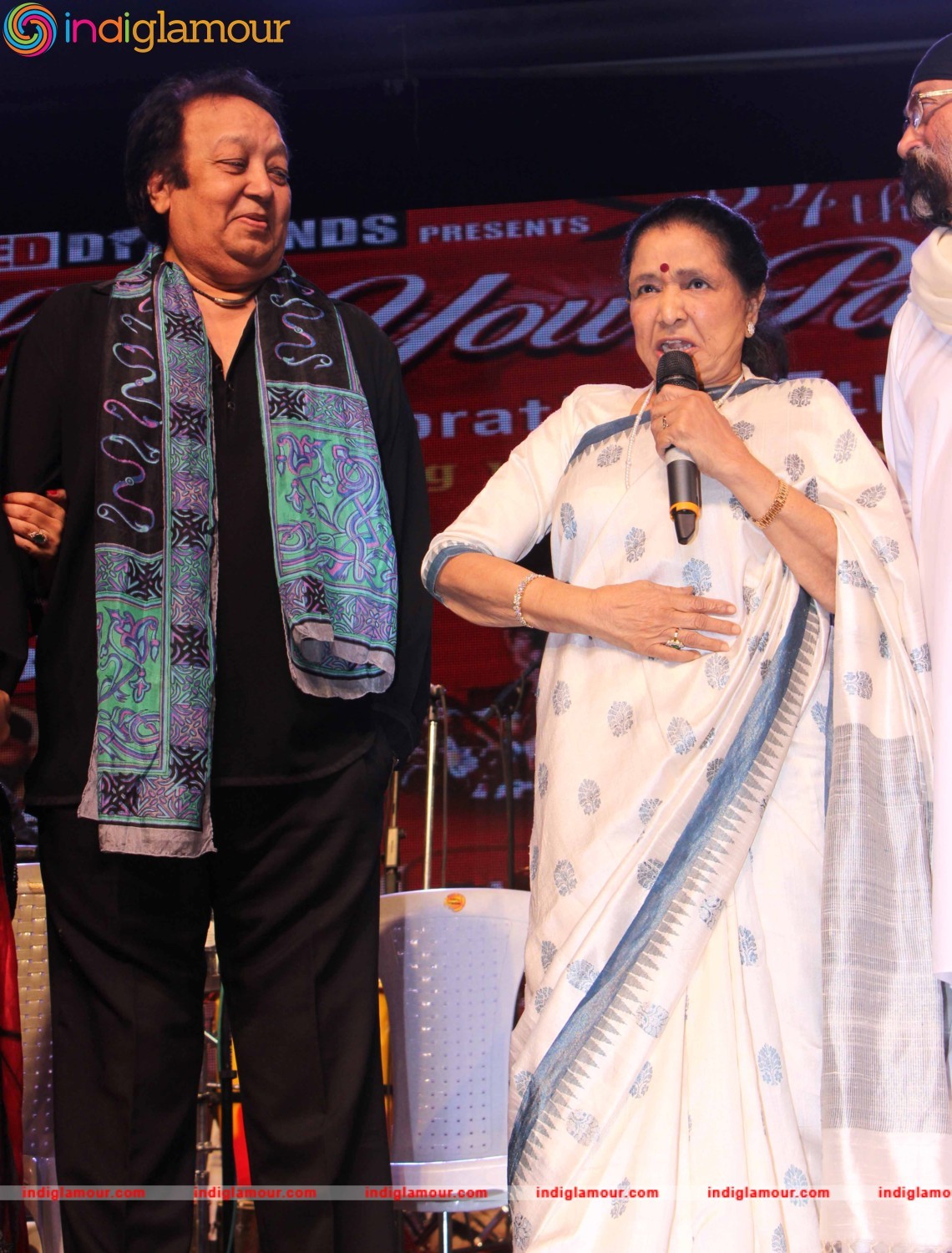 Asha Bhosle and Other Celebrate Pancham Da 77th Birthday at Shanmukhananda Hall Event hd photo