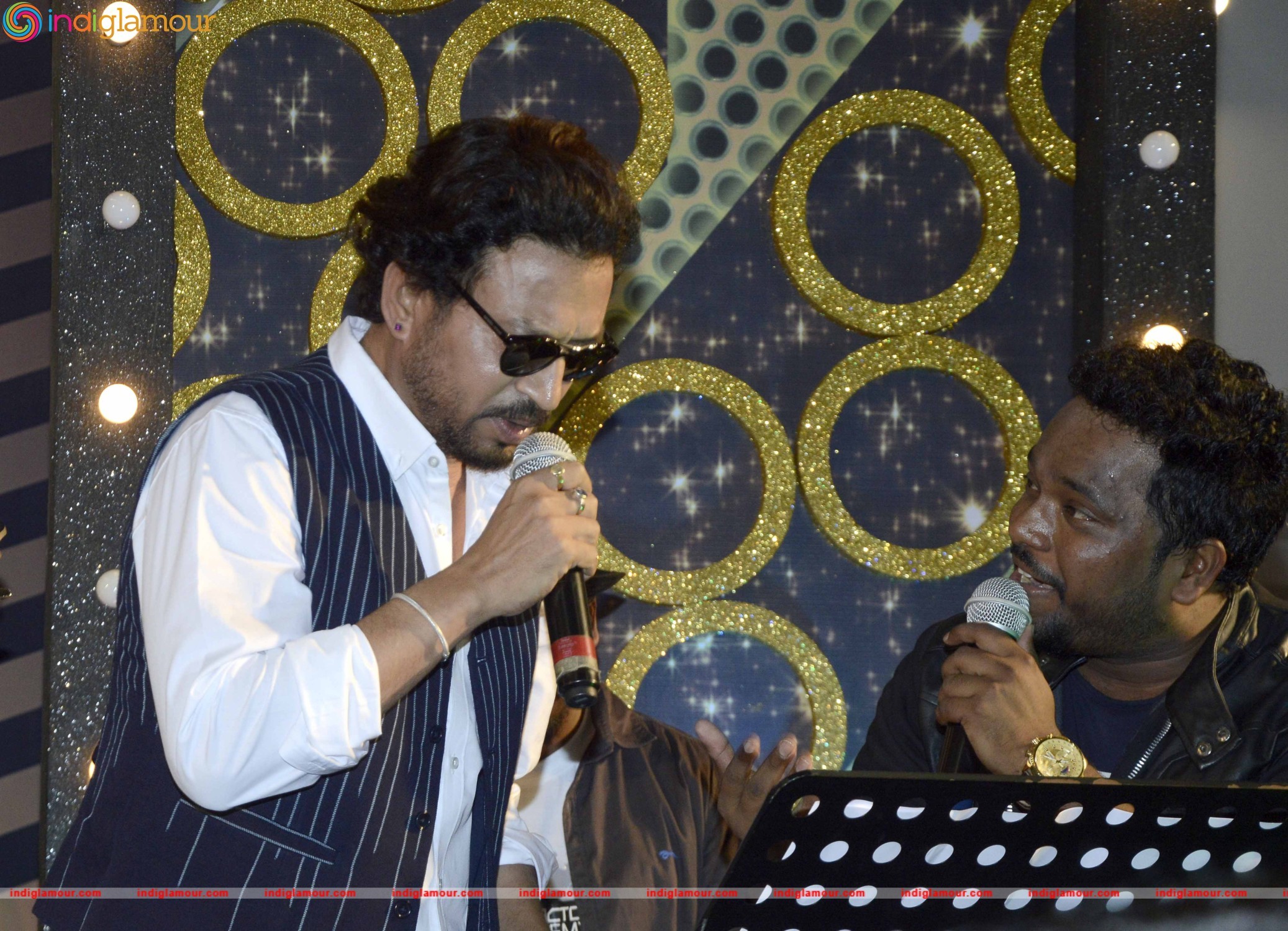 Irrfan Khan Promote Madaari at Viviana Mall Event hd photo