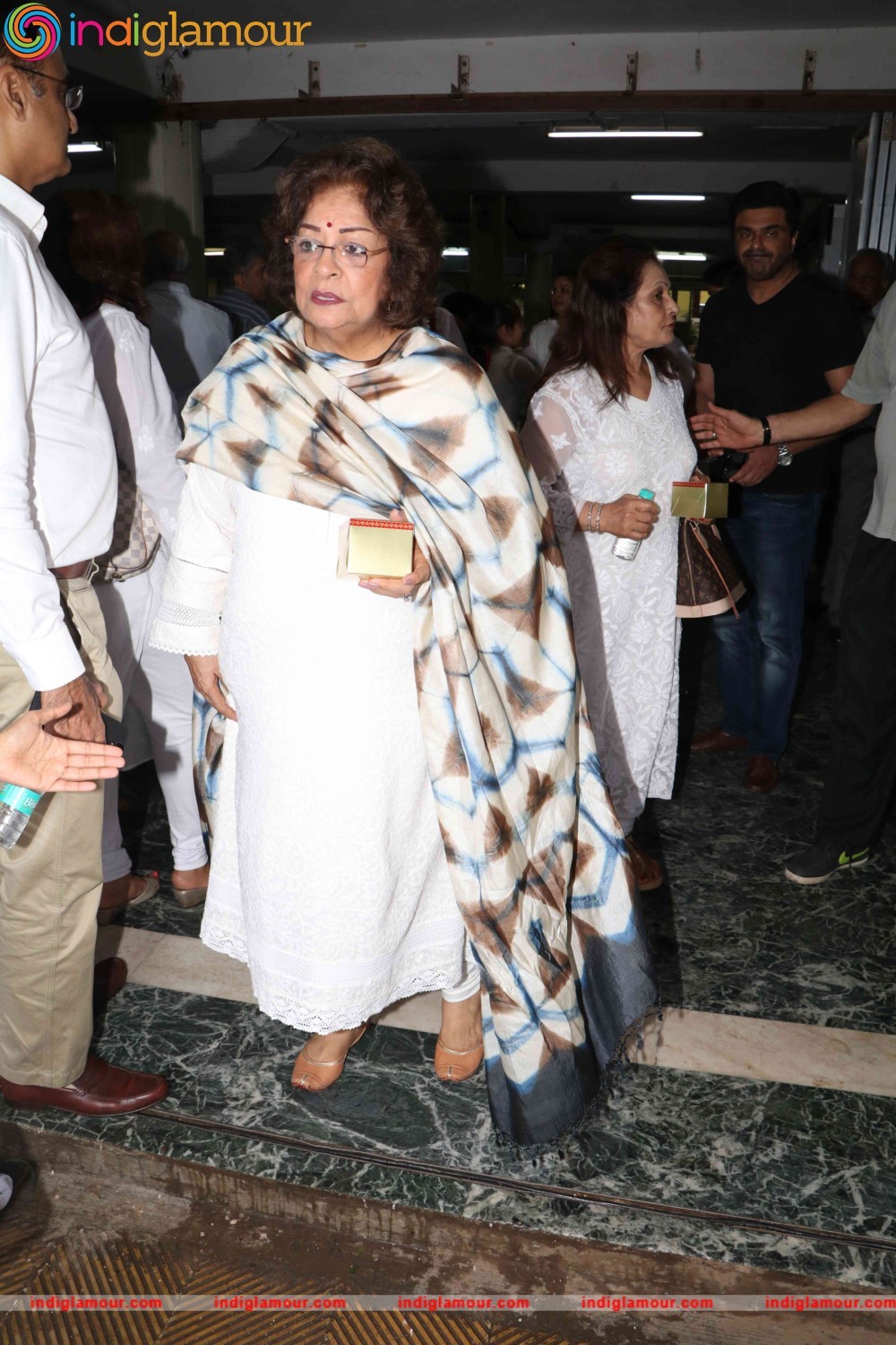Raveena Tandons Father in law Mr. Kundan Thadani Prayer Meet Event hd photo