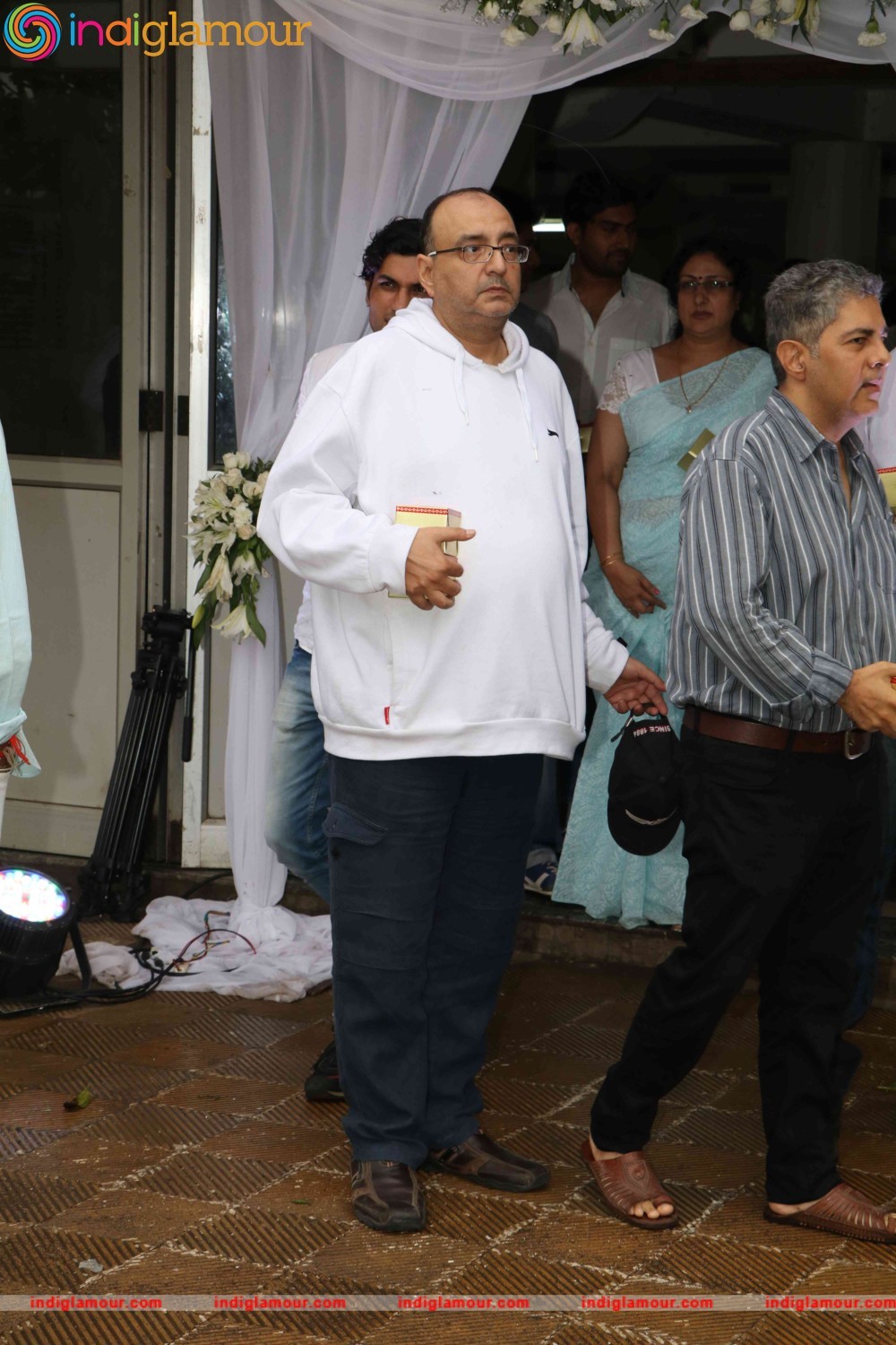 Raveena Tandons Father in law Mr. Kundan Thadani Prayer Meet Event hd photo