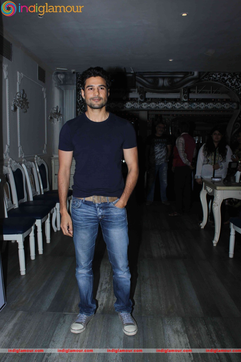 Raj Kumar Yadav and Rajeev Khandelwal Grace art Director Saini Johray Birthday Bash Event hd photo