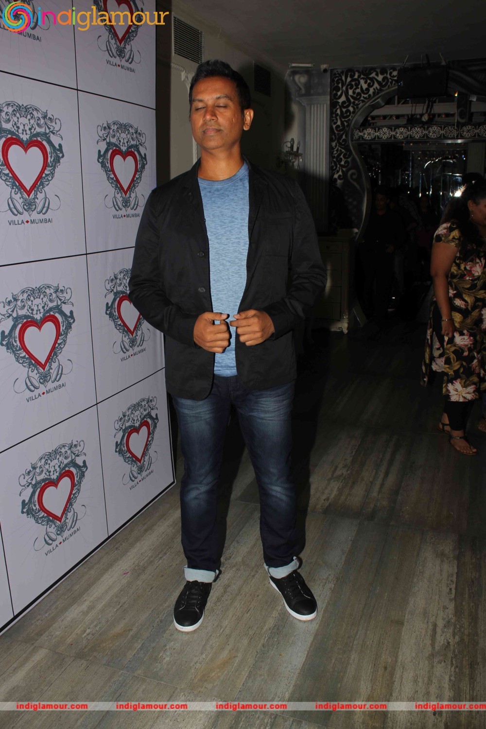 Raj Kumar Yadav and Rajeev Khandelwal Grace art Director Saini Johray Birthday Bash Event hd photo