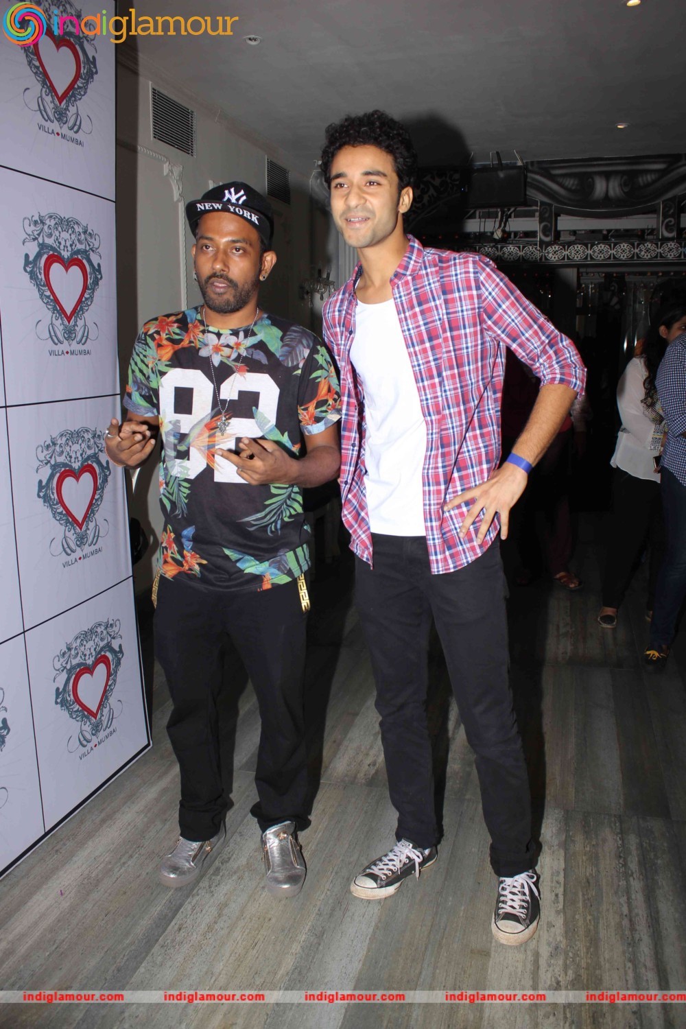 Raj Kumar Yadav and Rajeev Khandelwal Grace art Director Saini Johray Birthday Bash Event hd photo