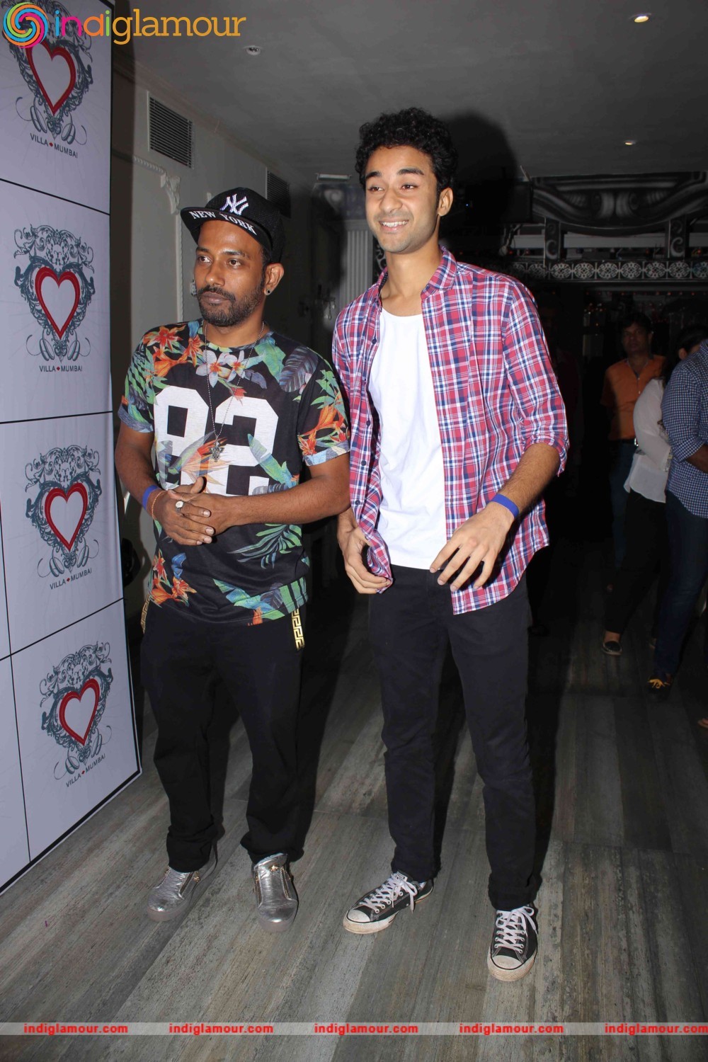 Raj Kumar Yadav and Rajeev Khandelwal Grace art Director Saini Johray Birthday Bash Event hd photo