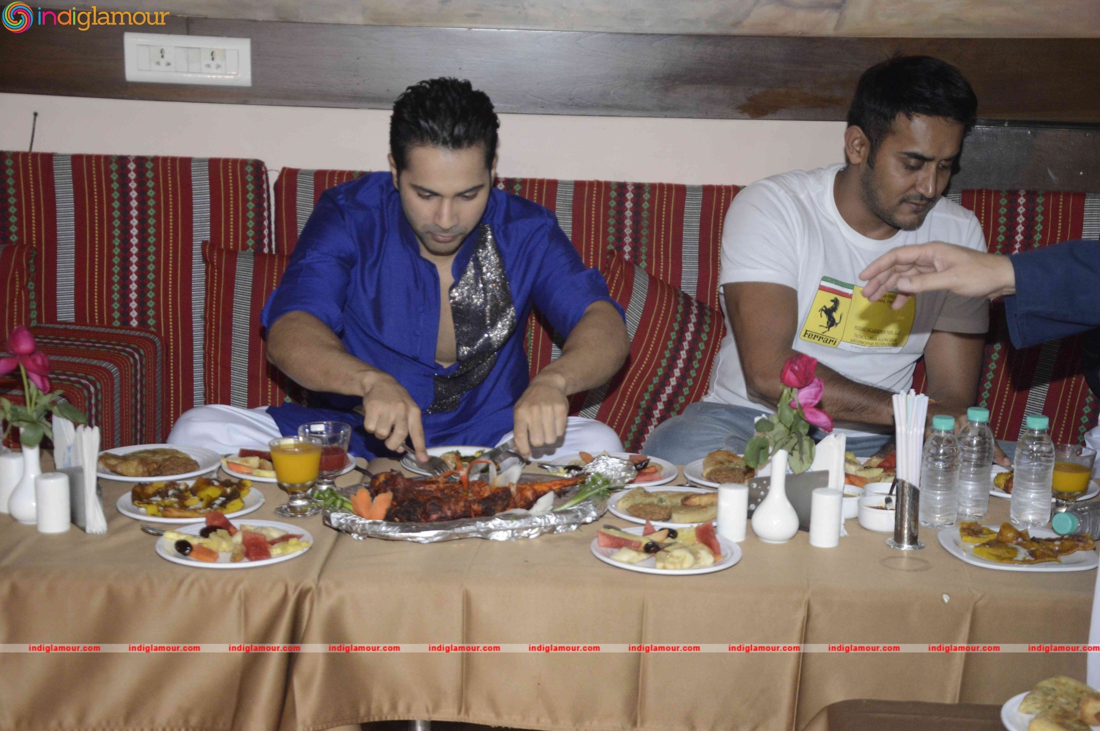 Varun Dhawan Visits Persian Darbar Hotel Event hd photo