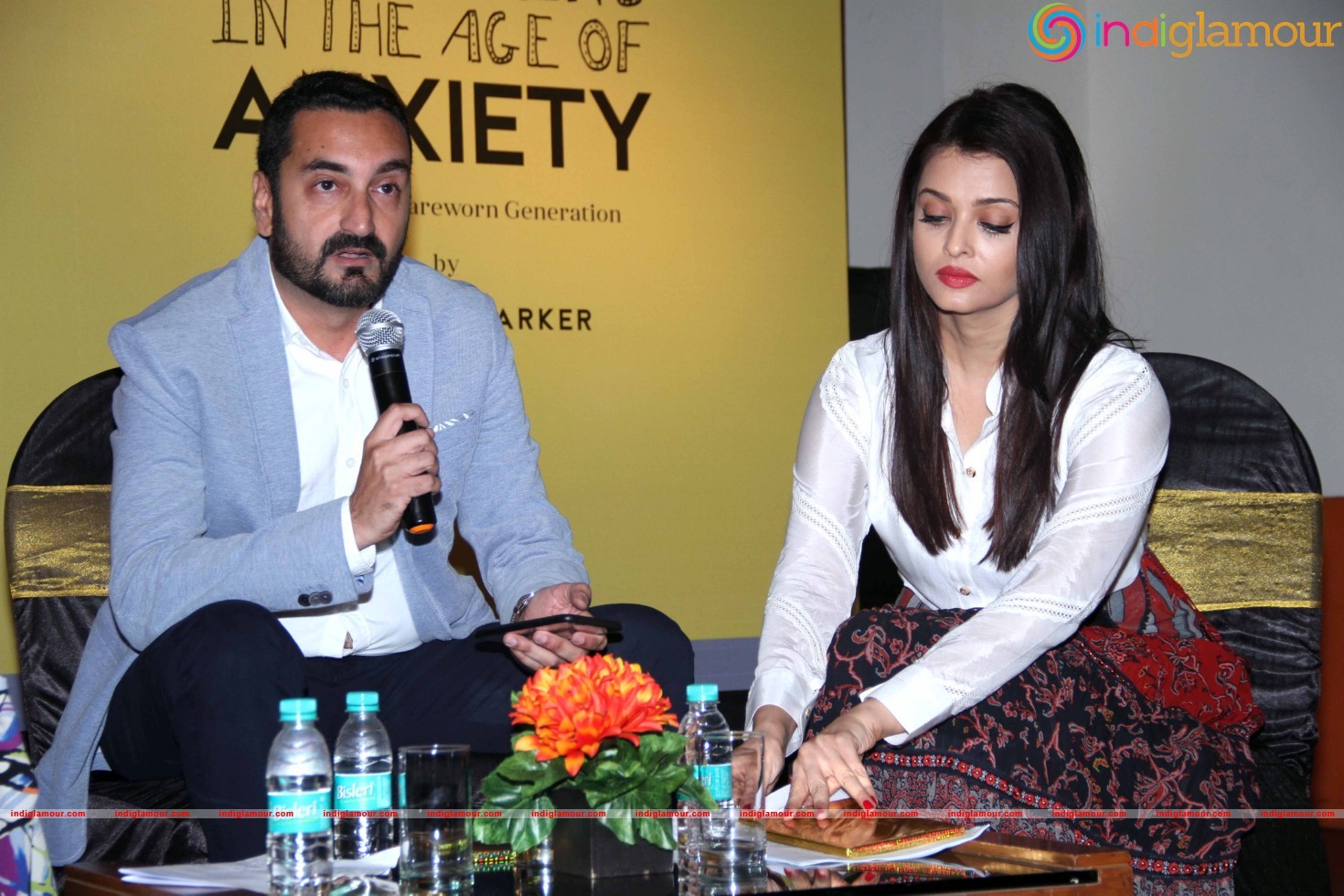 Aishwarya Rai Bachchan Launches Dr Zirak Marker s Book Event hd photo