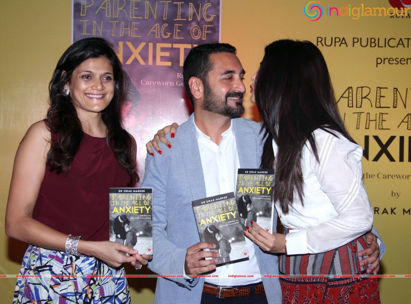 Aishwarya Rai Bachchan Launches Dr Zirak Marker s Book Event hd photo