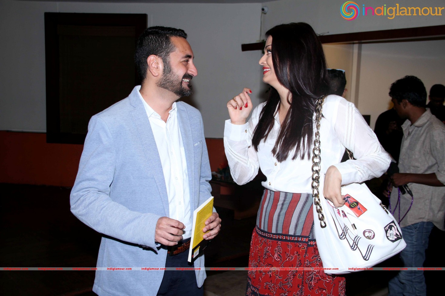 Aishwarya Rai Bachchan Launches Dr Zirak Marker s Book Event hd photo