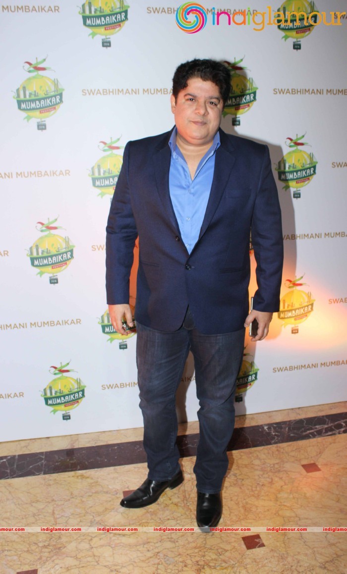 Ajay Devgan Kajol Govinda And Vivek Oberoi At The Swabhimani Mumbaikar Awards Event hd photo